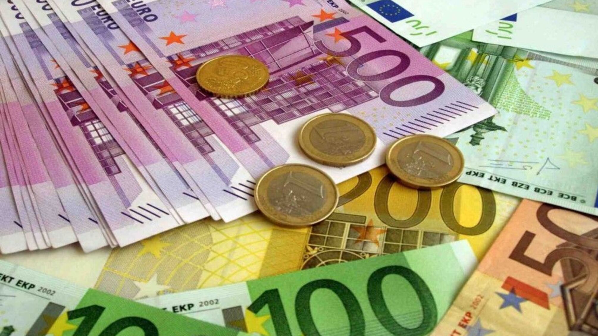 На Одещині ділки через експортні махінації вивели з України понад 10 млн грн