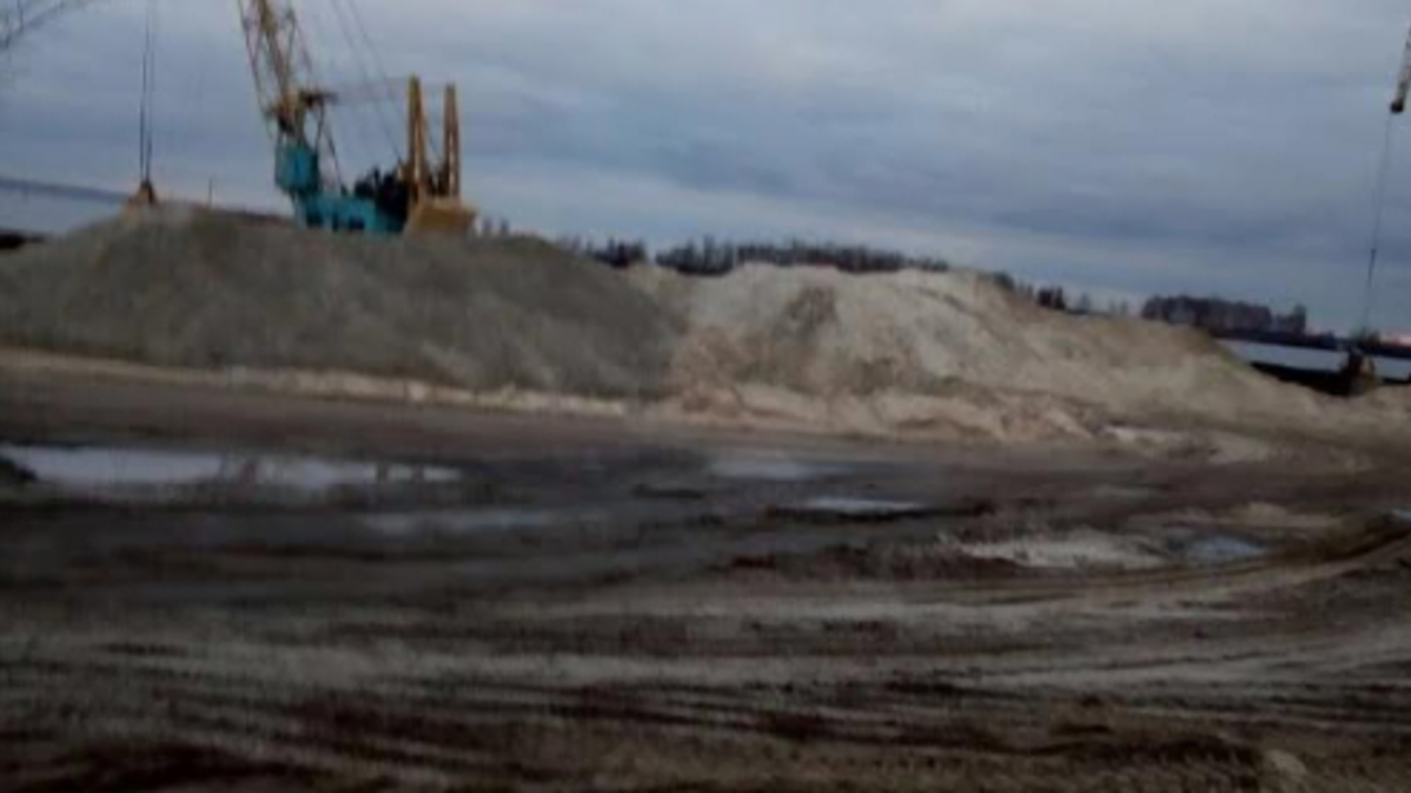 'СтопКор' викрив незаконну точку видобутку піску у Трипіллі на Київщині