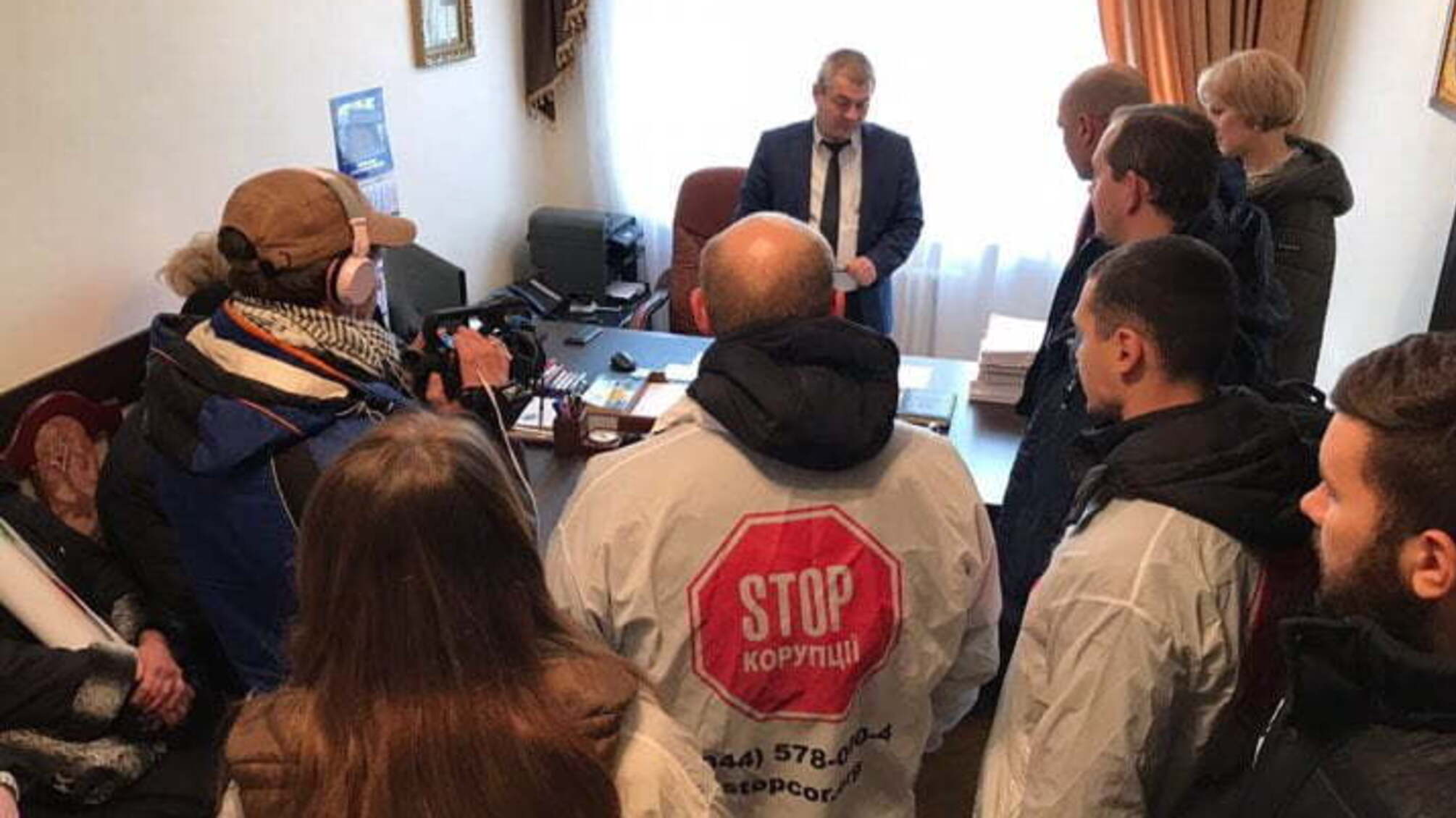 'СтопКор' навідався до прокуратури Житомирщини через настирливі спроби прокуратури арештувати врожай