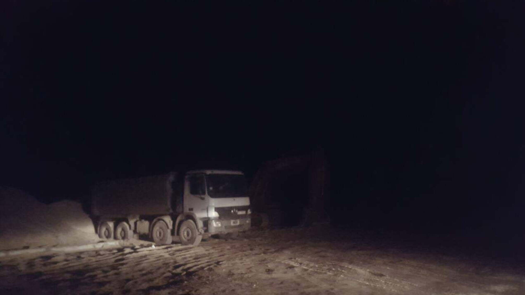 У поліції відкриють кримінальне провадження за фактом незаконної діяльності на піщаній точці у Рожнах на Київщині