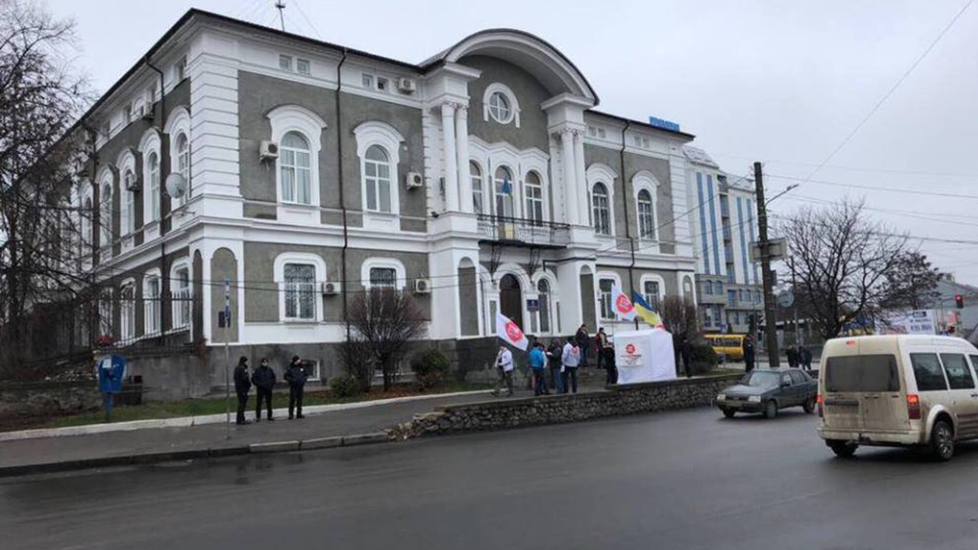 'СтопКор' у рамках виїзду до Кіровоградщини проти тиску суддів на активістів передав скаргу чільнику Апеляційного суду області