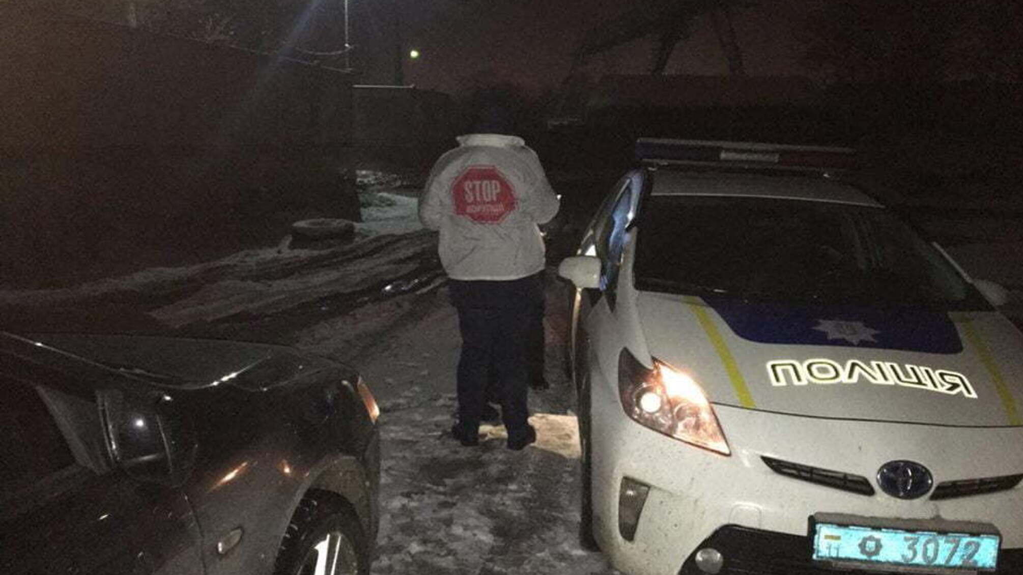 'СтопКор' зафіксував факт вивезення піску на скандальній точці на Видубичах у Києві