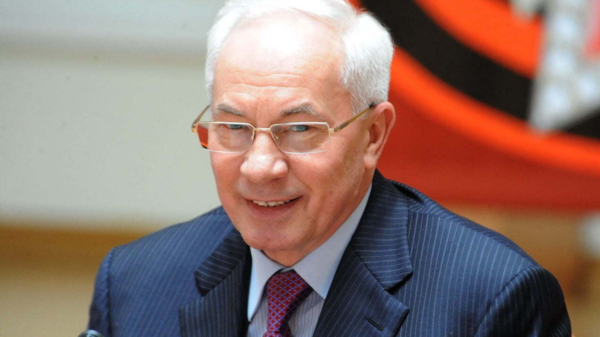 Азаров назвав Турчинова 'параноїдальним маніяком'