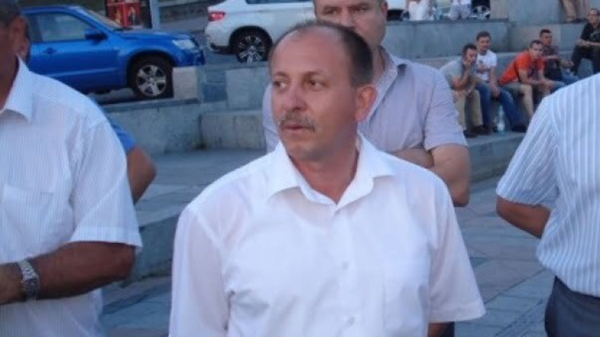 Полковник, якого розшукують в Україні, 'засвітився' на футбольному матчі у Росії