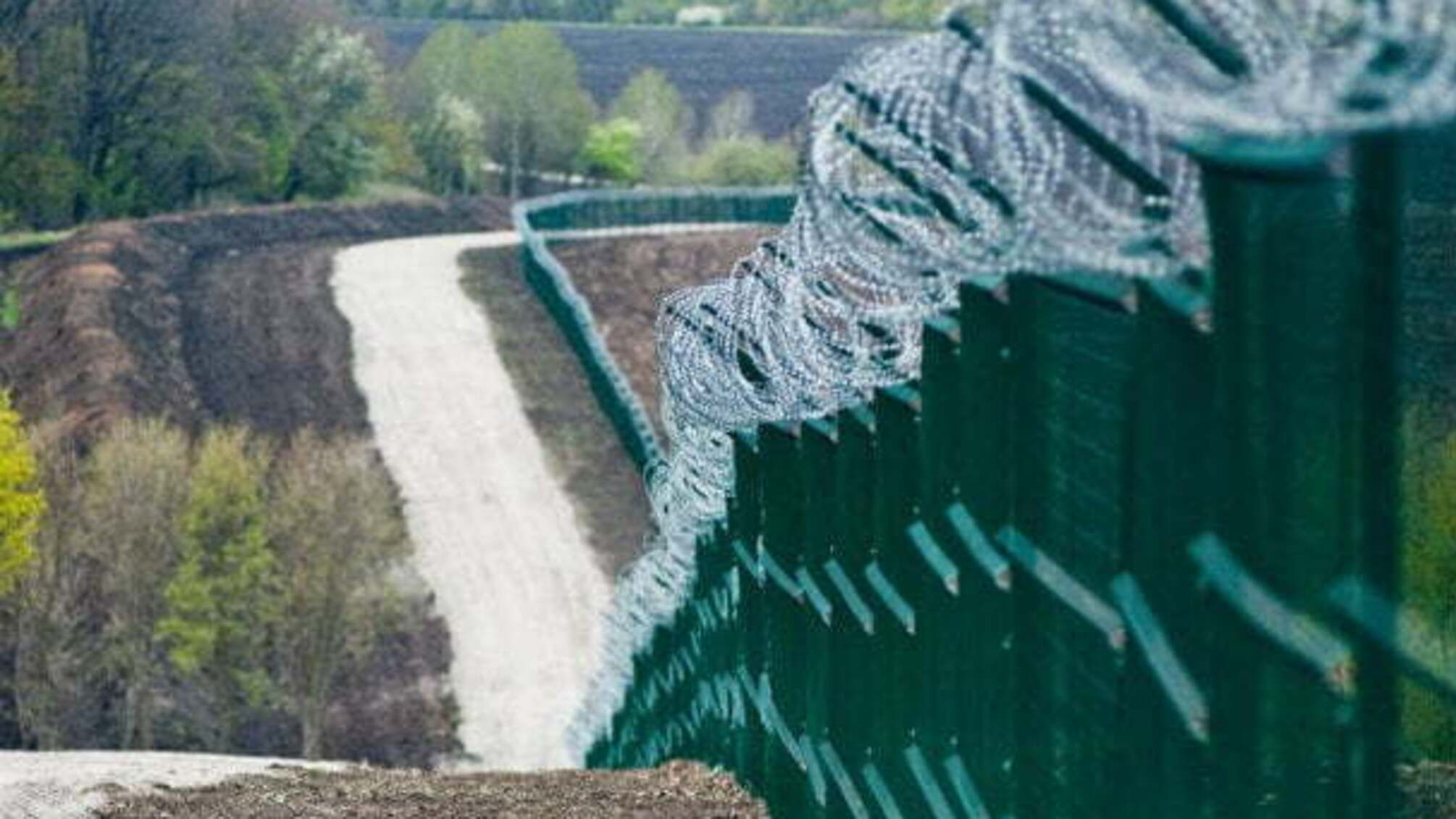 Детективи НАБУ заявили про затримання ще одного учасника розкрадання коштів проекту 'Стіна'