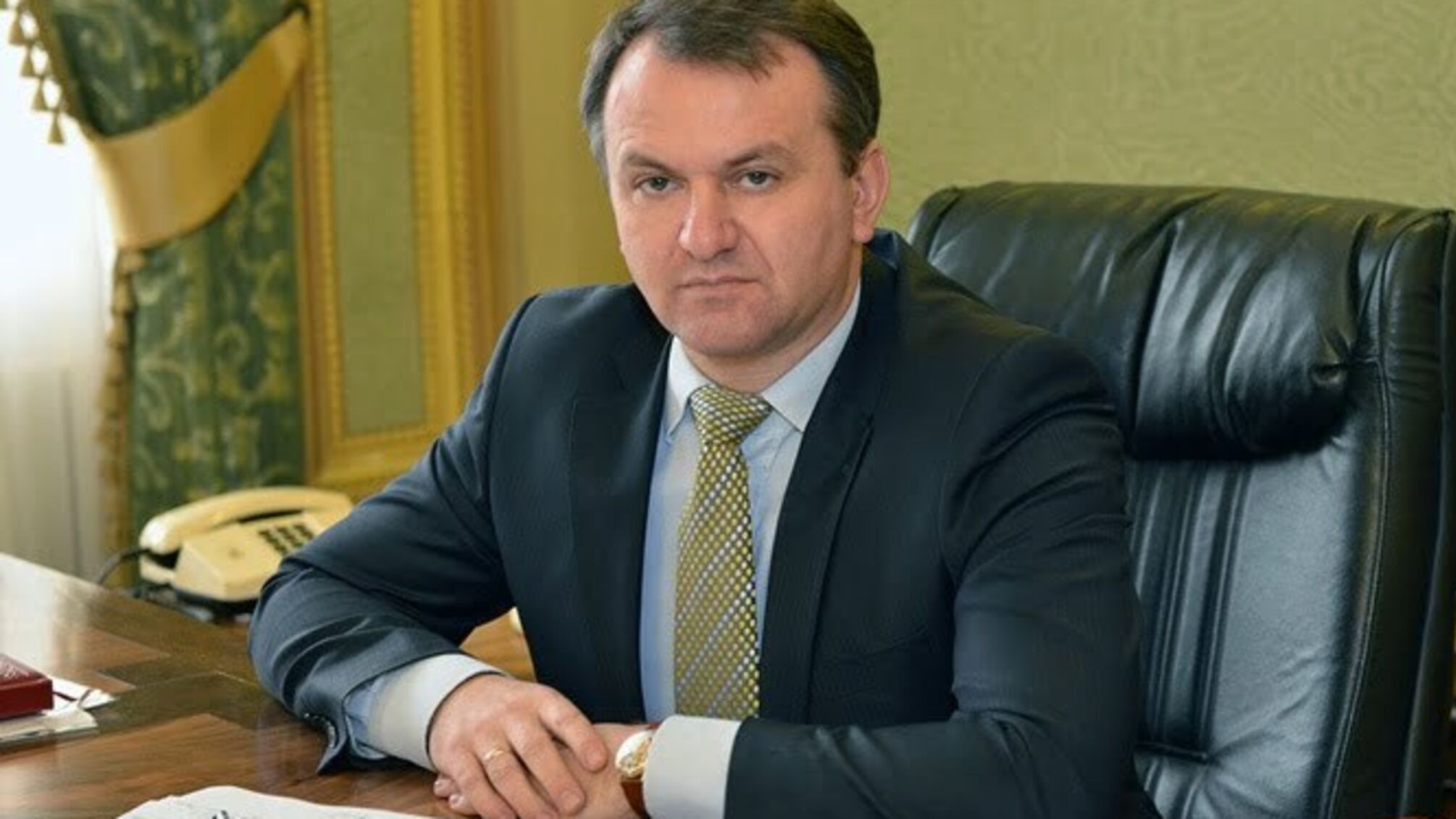 Губернатор Львівщини Синютка попався на корупції