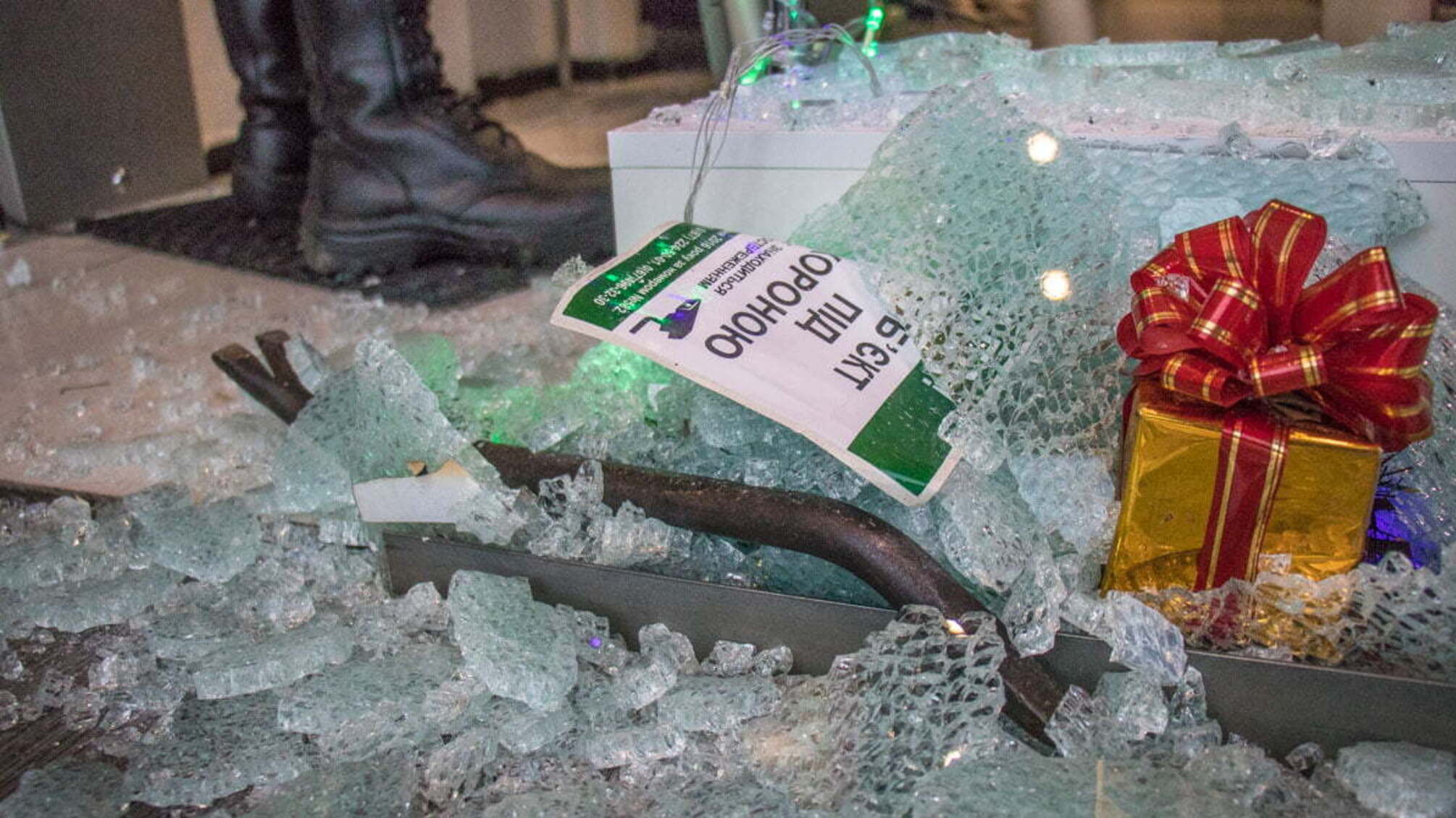 У Києві невідомі винесли з бутіка шуби на 2 млн грн