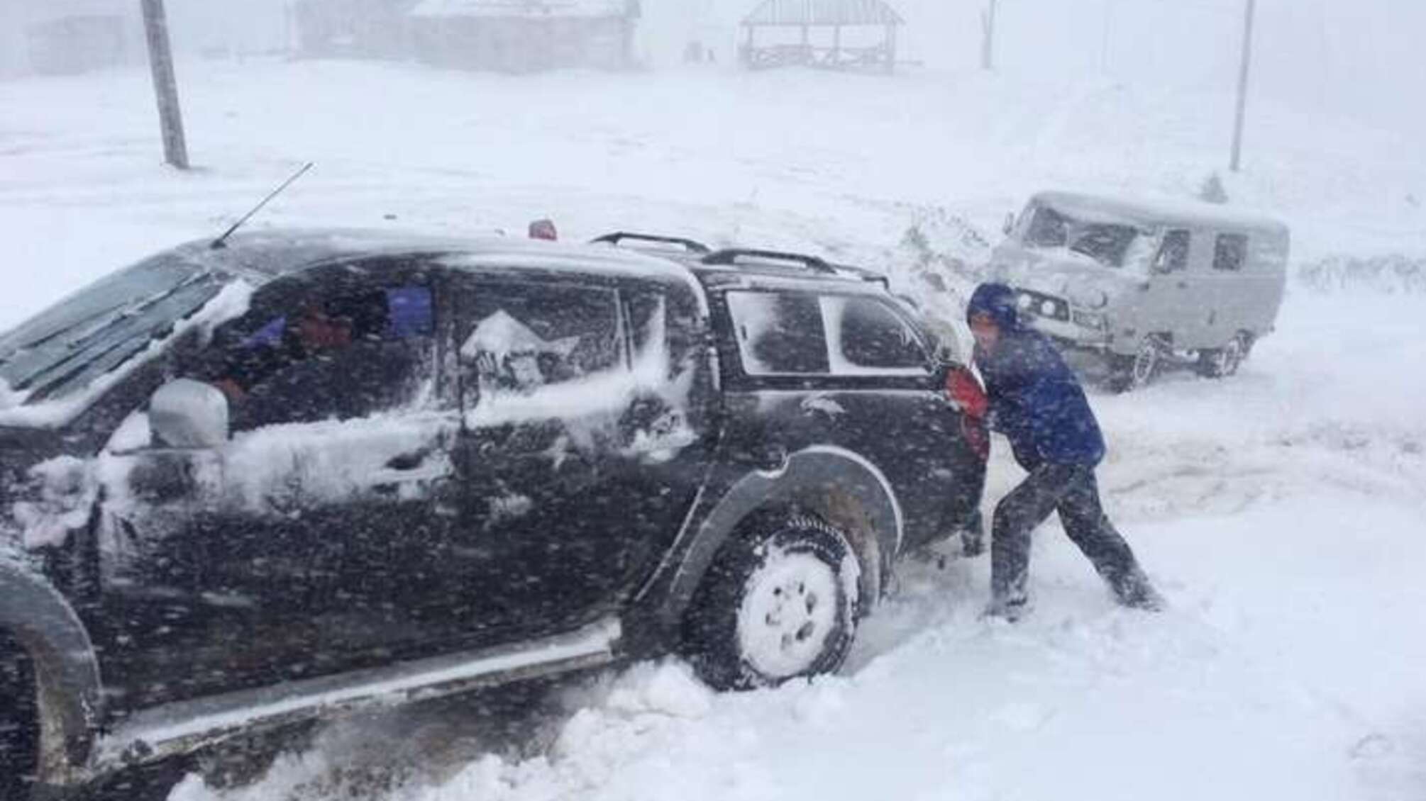 Завтра в частині України очікуються хуртовини