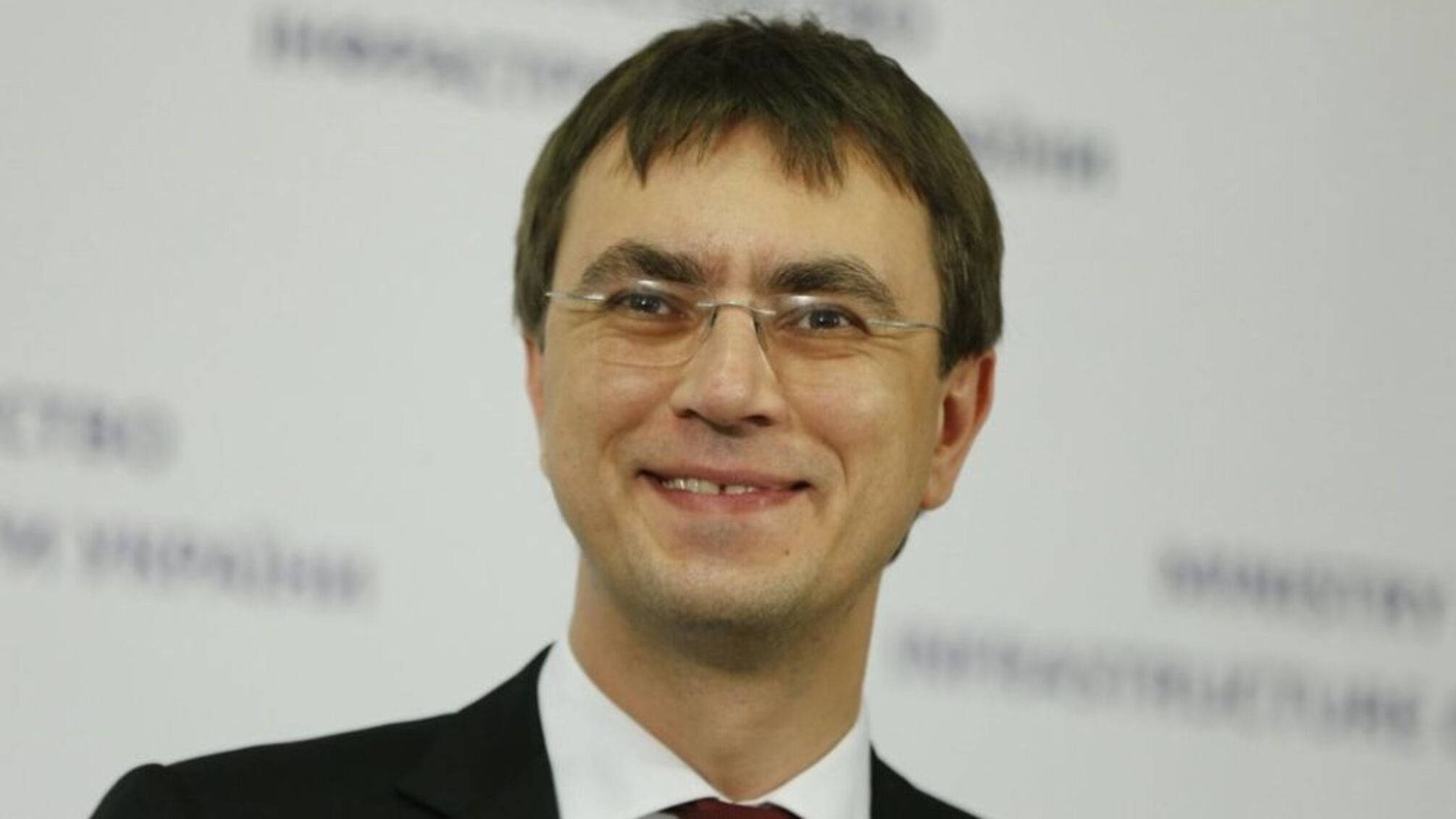 Міністра інфраструктури Володимира Омеляна чекає службове розслідування через покривання корупційних схем в Укрзалізниці