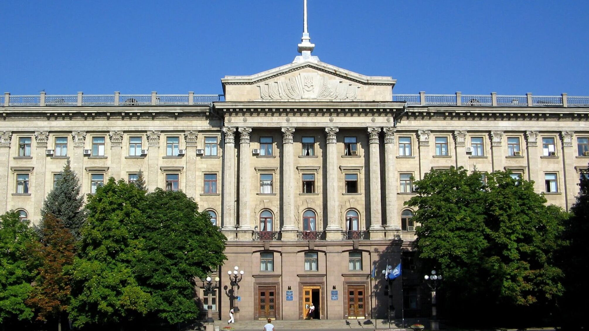 За даними 'СтопКору', у Миколаєві політична сила розмістила свій прес-центр у будівлі міськради