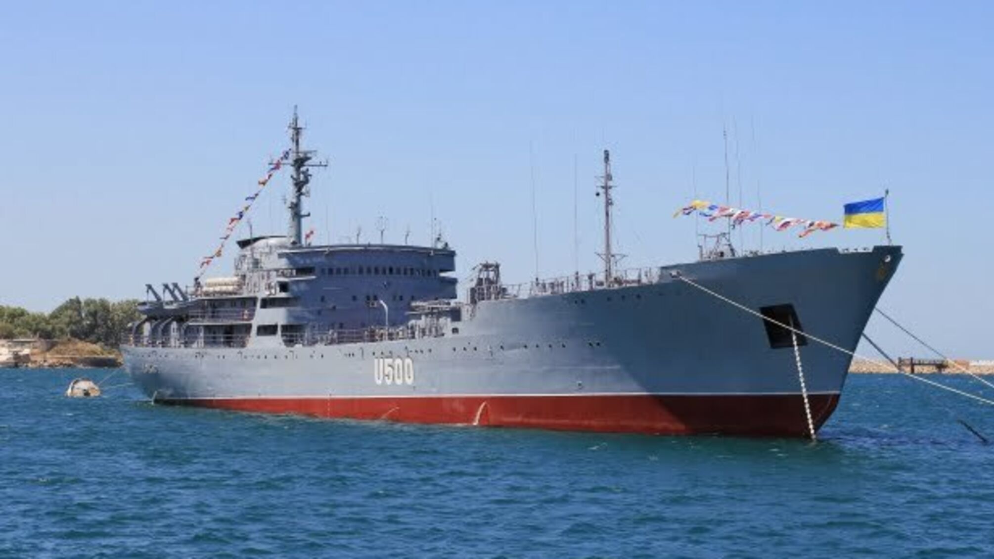 У Криму Росія пустила українські кораблі на запчастини