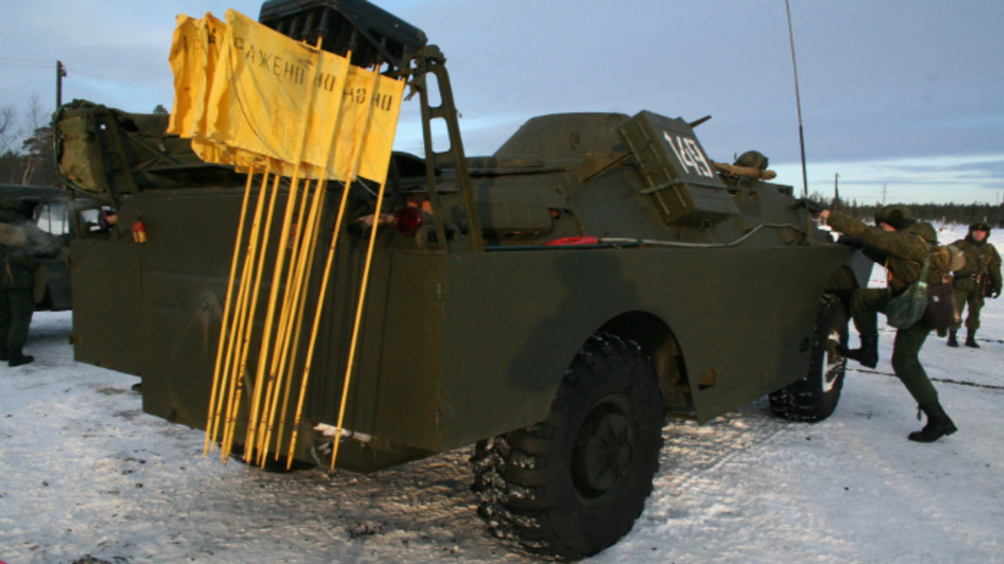 Українські прикордонники звернули увагу на підозрілі автомобілі 'російського гумконвою'