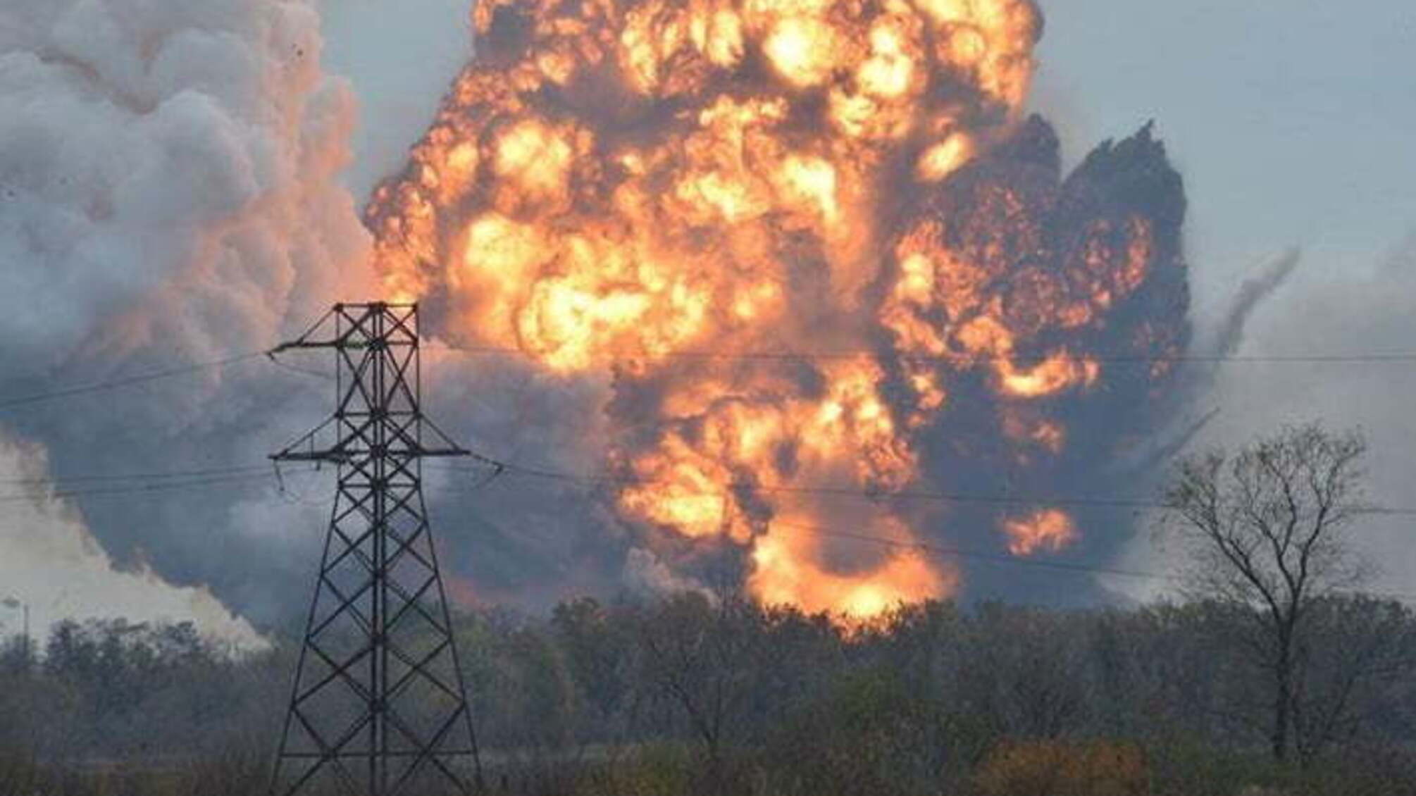 Донецьк сколихнув потужний вибух в районі хімзаводу