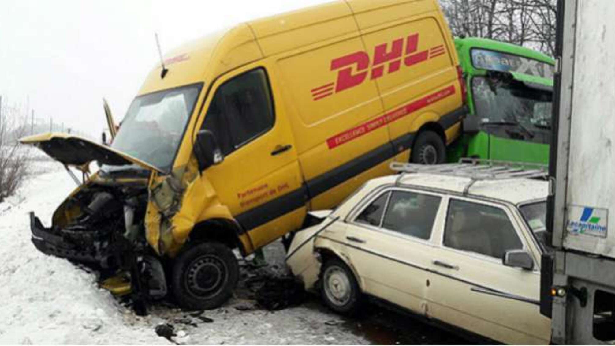 На Волині сталася масштабна автомобільна аварія