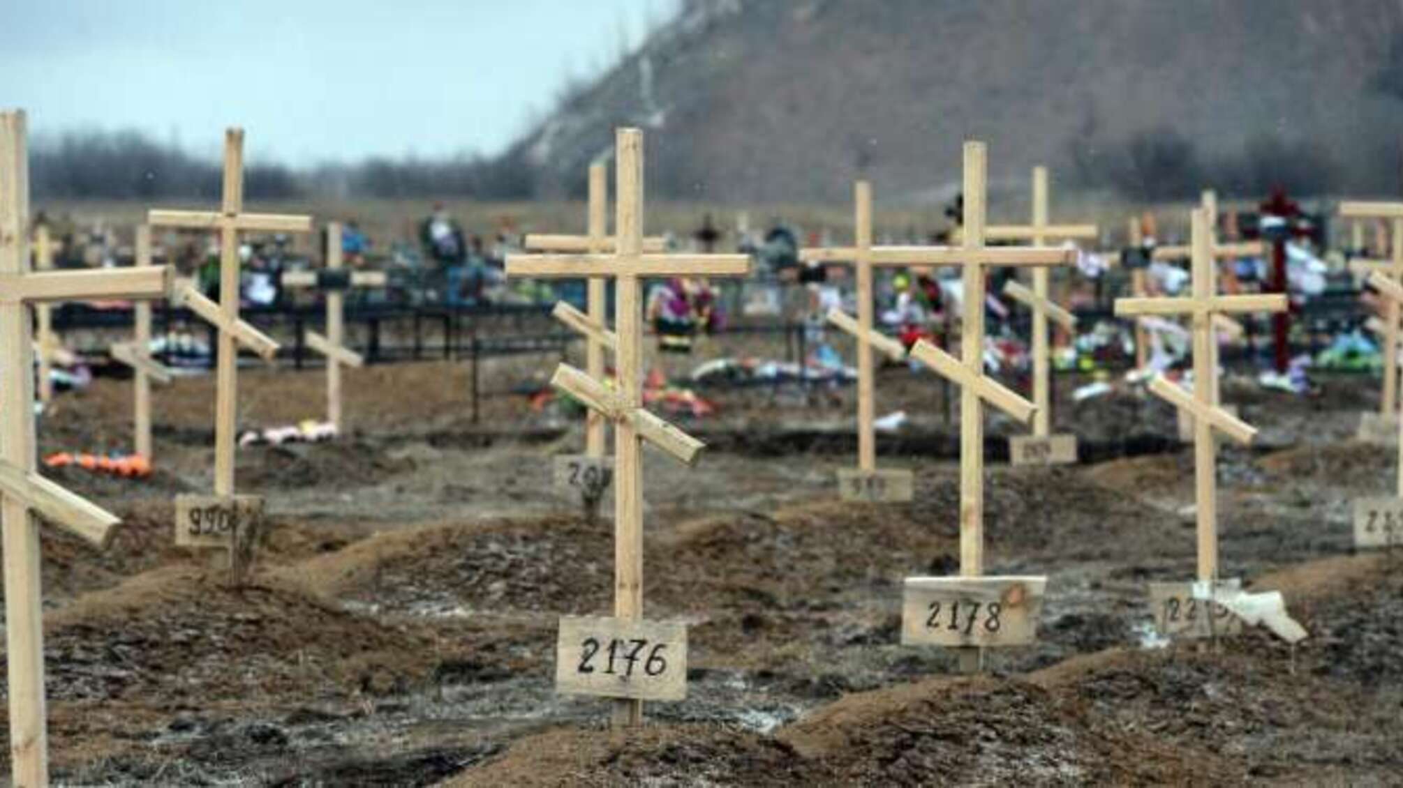 В окупованому Донецьку різко збільшилася кількість могил терористів