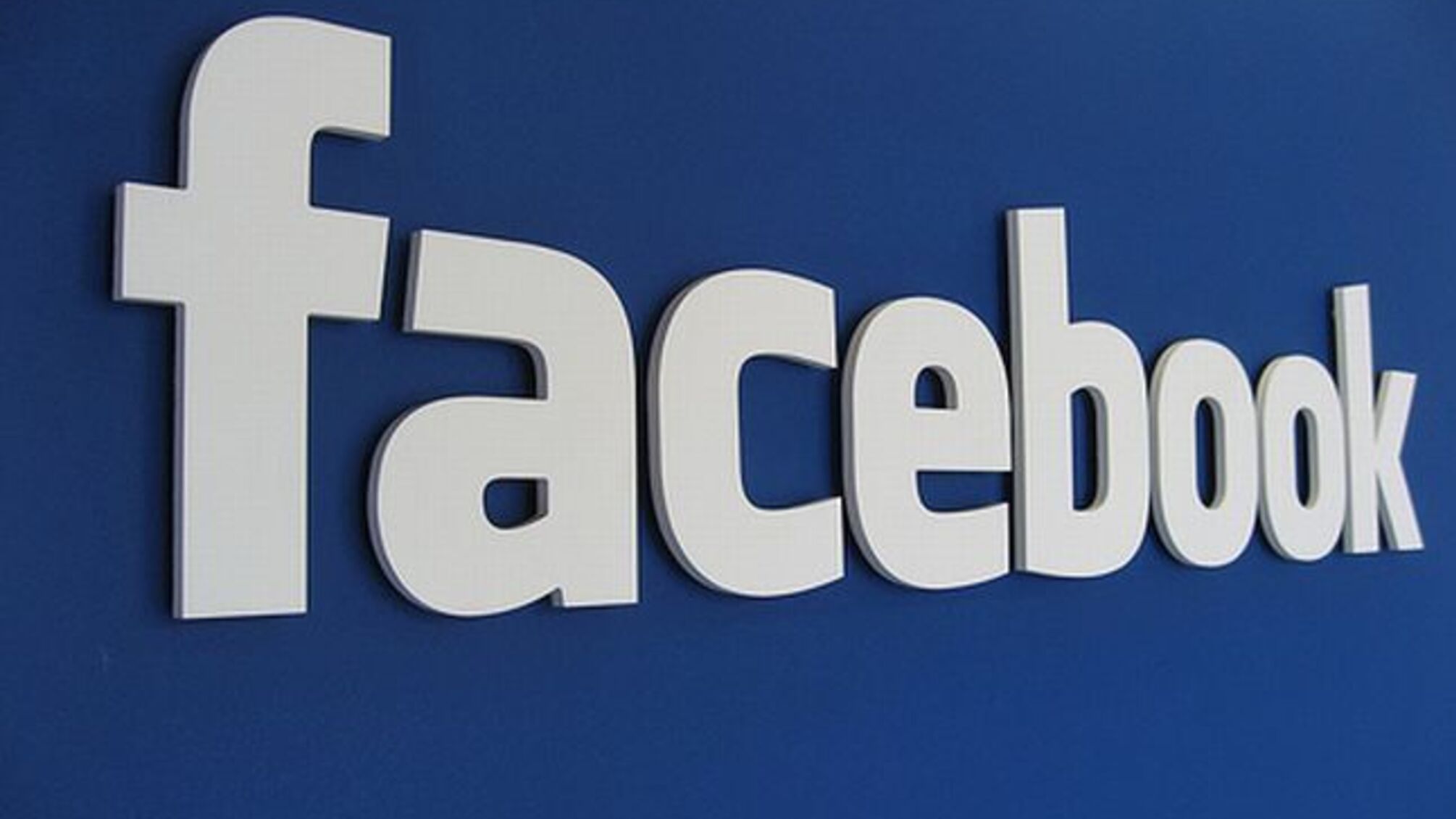 Facebook заблокував обліковий запис російського депутата через образу українців