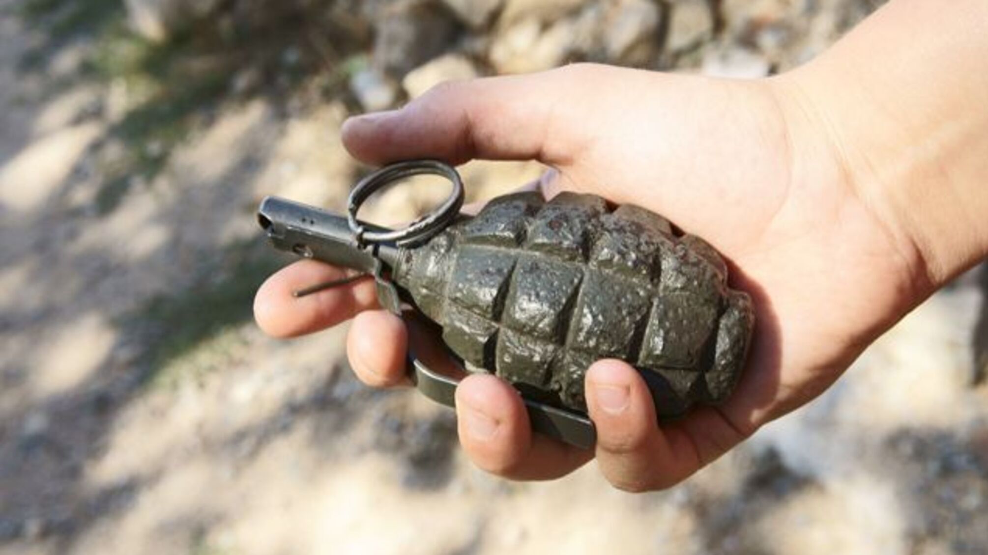 У Миколаєві студент купив гранату, щоб налякати одногрупників