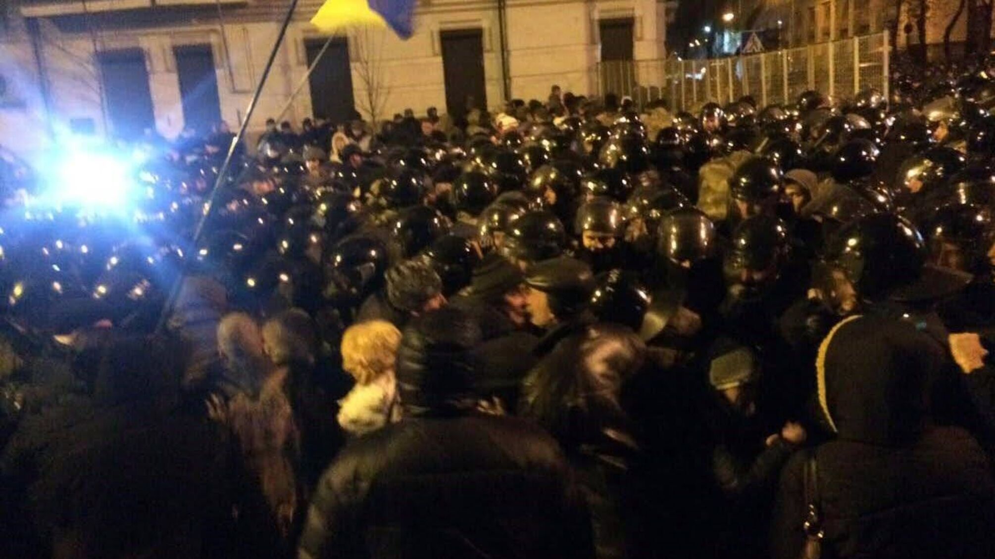 У Києві проходить марш прихильників блокади ОРДЛО: пряма трансляція