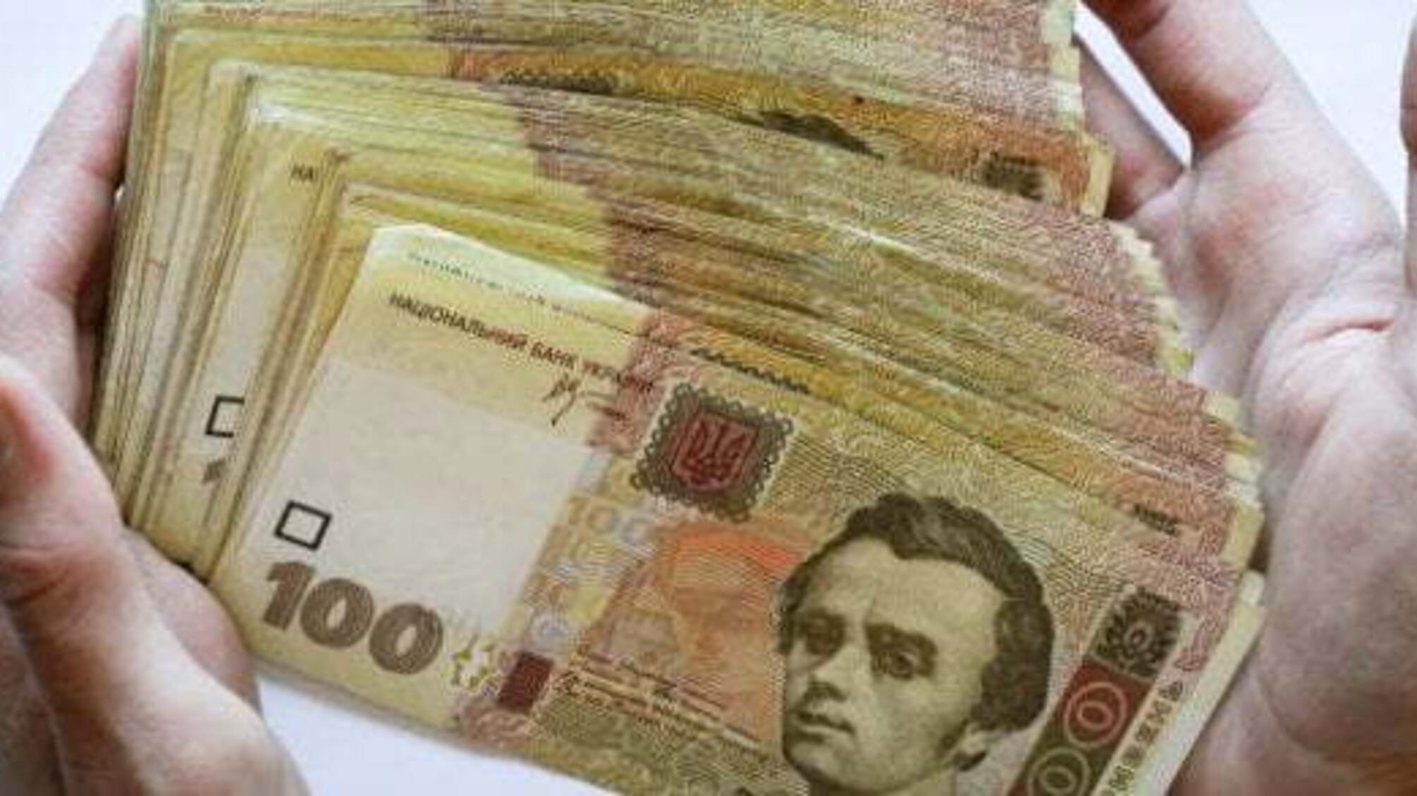 На Тернопільщині з виділеного на ремонт доріг бюджету вкрали 2,5 мільйони