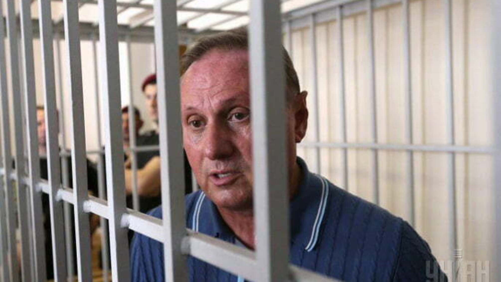 Адвокат Єфремова кинув свого підопічного заради Насірова – ЗМІ