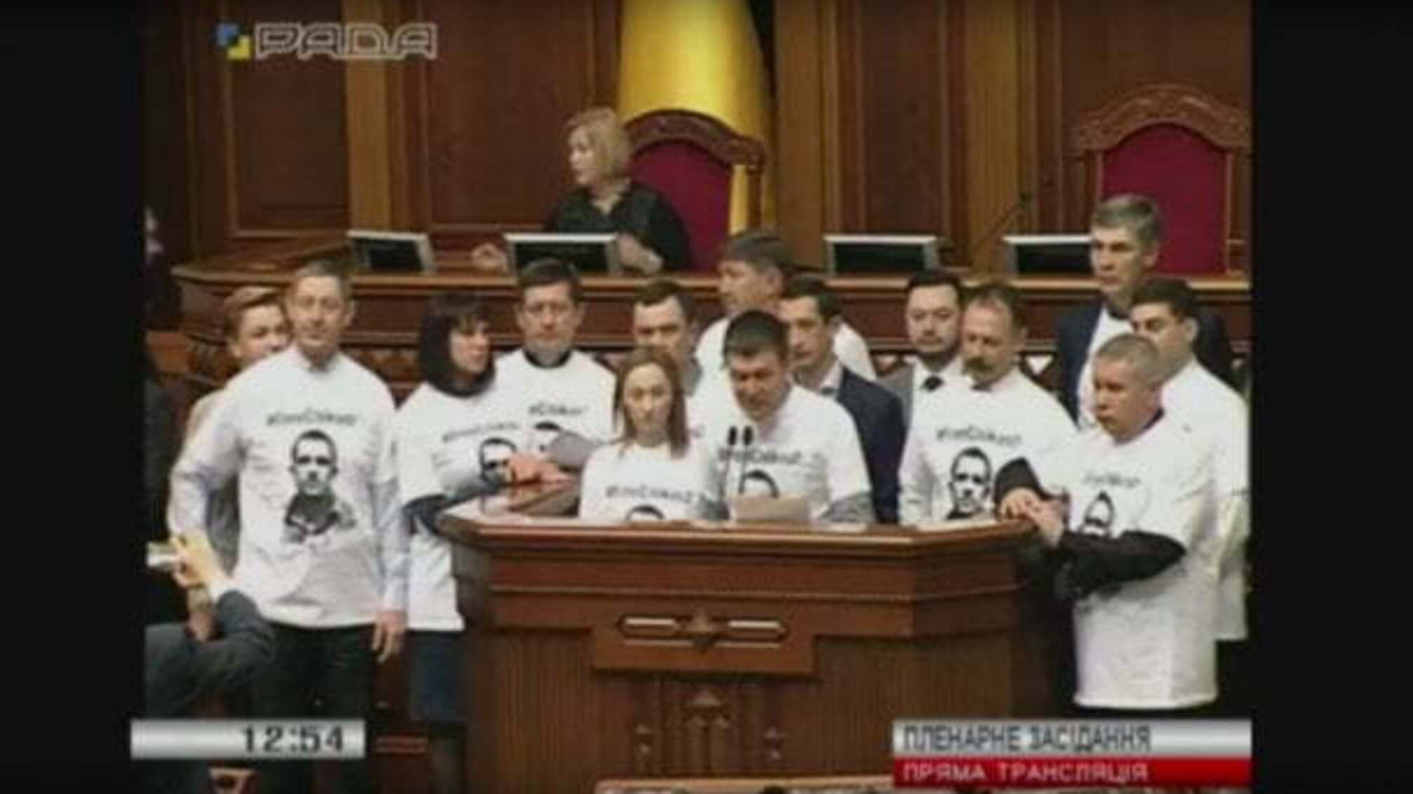 Депутати просять Порошенка втрутитися у справу українця Едварда Чікоша, засудженого до довічного ув'язнення