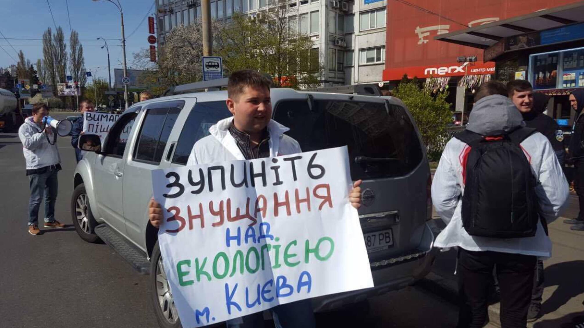 'СтопКор' навідав керівника 'Укрводсервісу' через передачу берегів водойм під незаконний видобуток піску