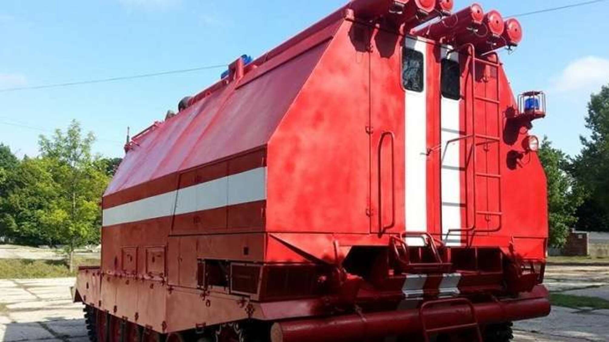На Львівщині розробили новий протипожежний танк