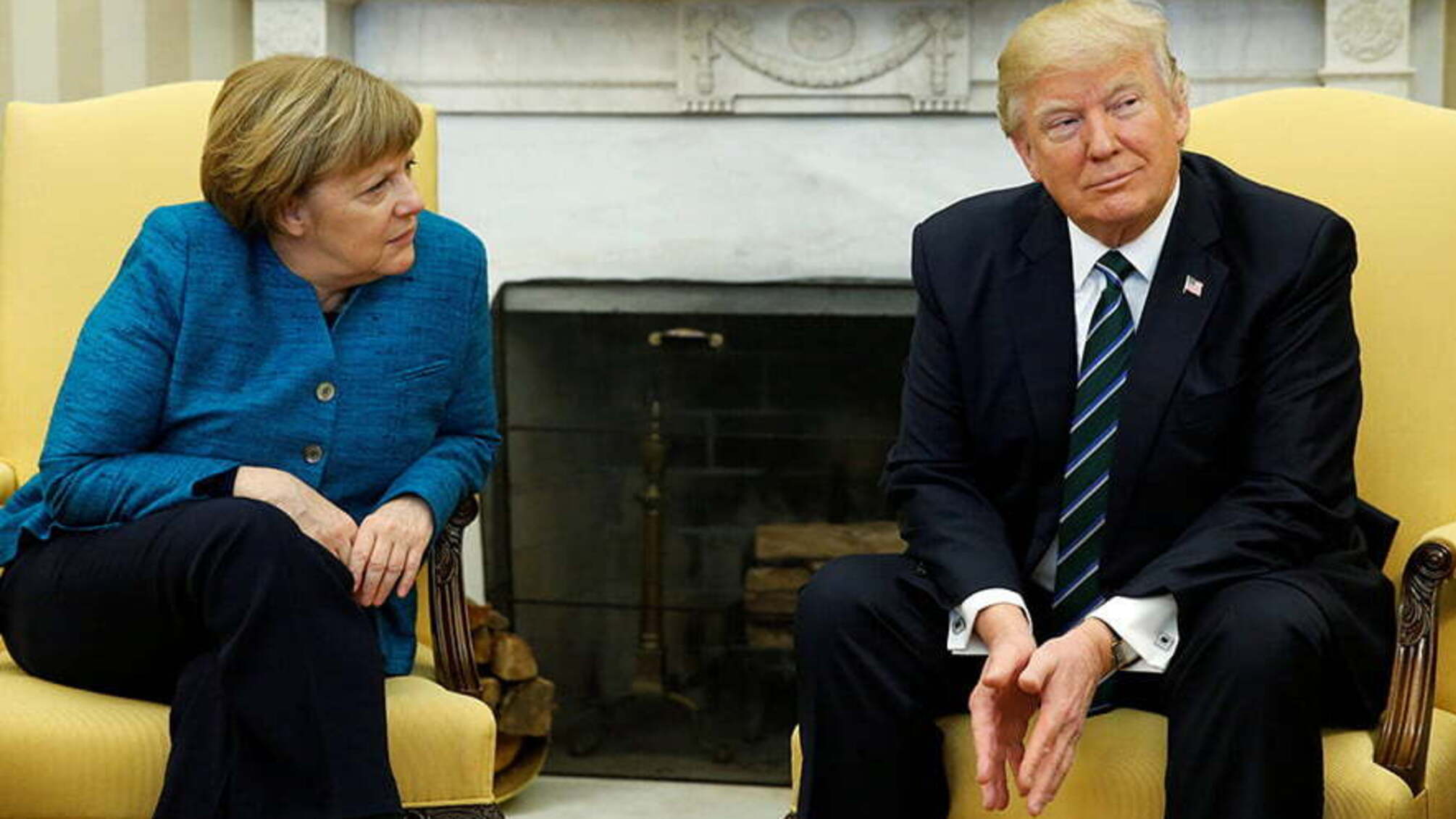 Трамп і Меркель обговорили питання конфлікту в Україні