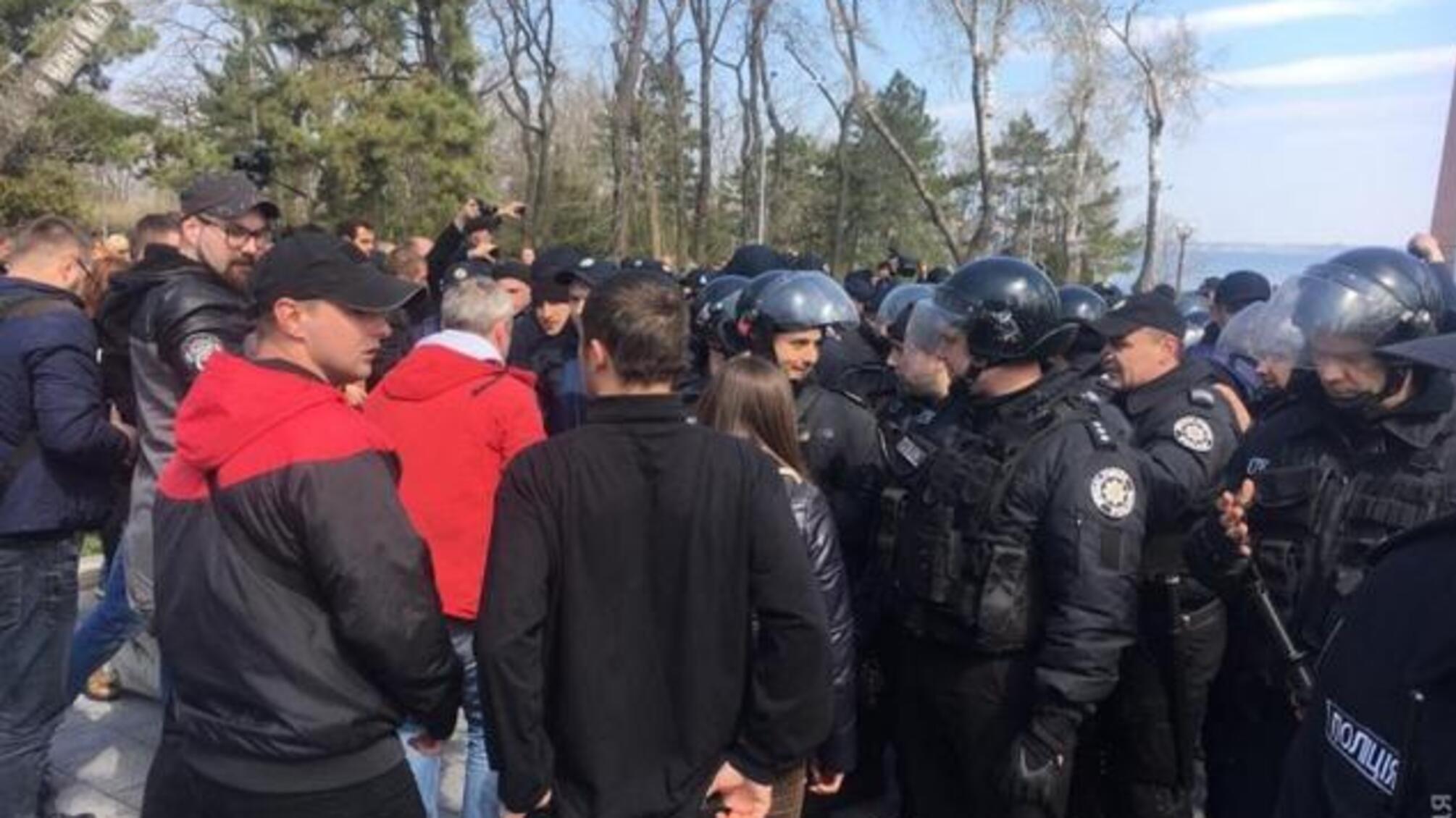 В Одесі на святкуванні Дня визволення міста сталася бійка між патріотами й 'ватою'