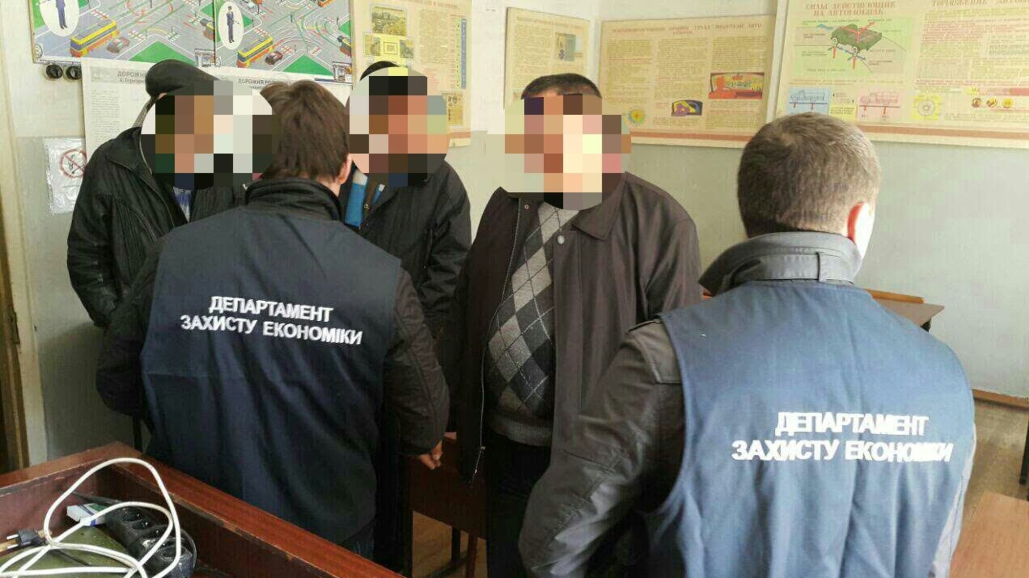 У Торецьку на отриманні неправомірної вигоди викрито директора автошколи