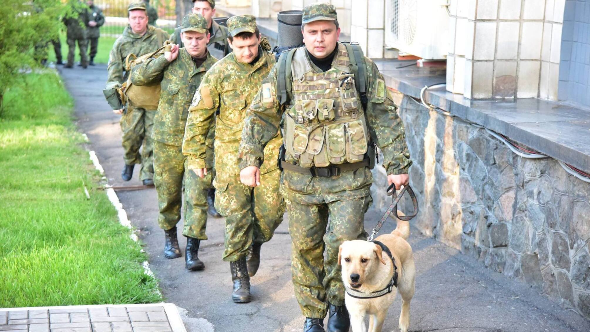 У Маріуполі на світанку почалася масштабна операція по зачистці міста від бойовиків