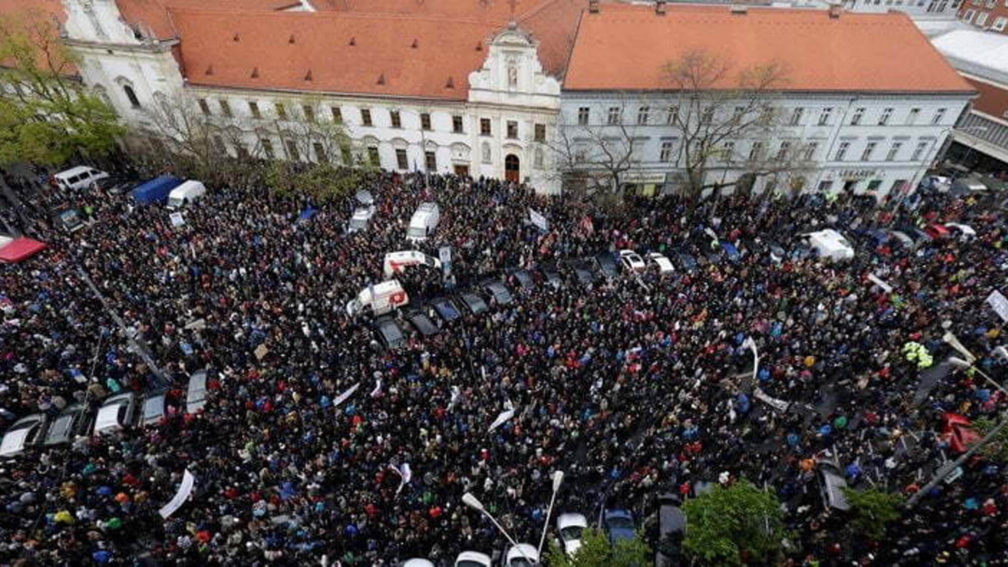 З'явилися нові подробиці антикорупційного мітингу в Братиславі