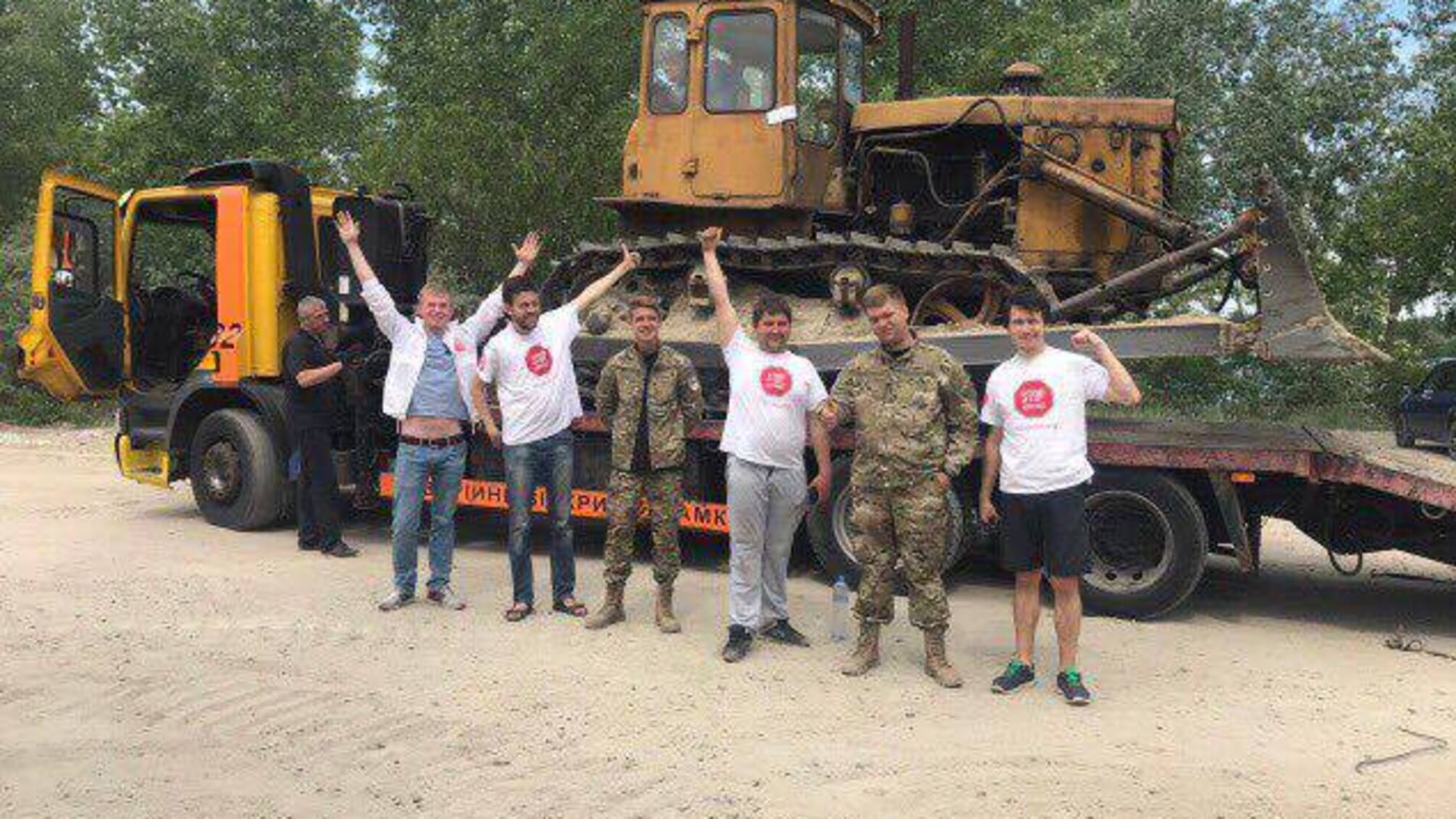 'СтопКор' домігся вивозу техніки з незаконної піщаної точки на Жуковому острові у Києві