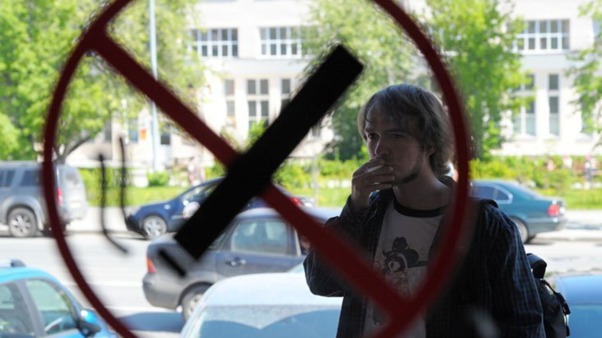 У столиці чоловік за паління в громадському місці поплатився життям