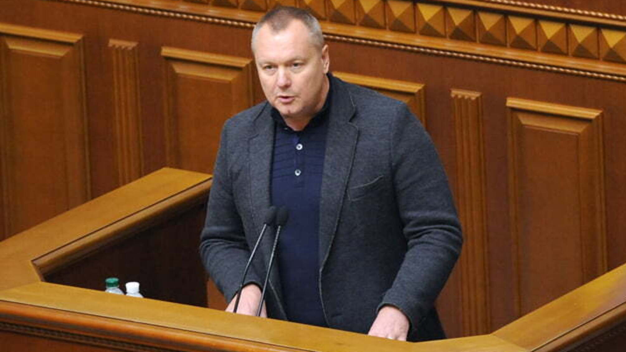 Тепер любитель здавати Крим в оренду Артеменко без мандата – депутати прийняли важливе рішення