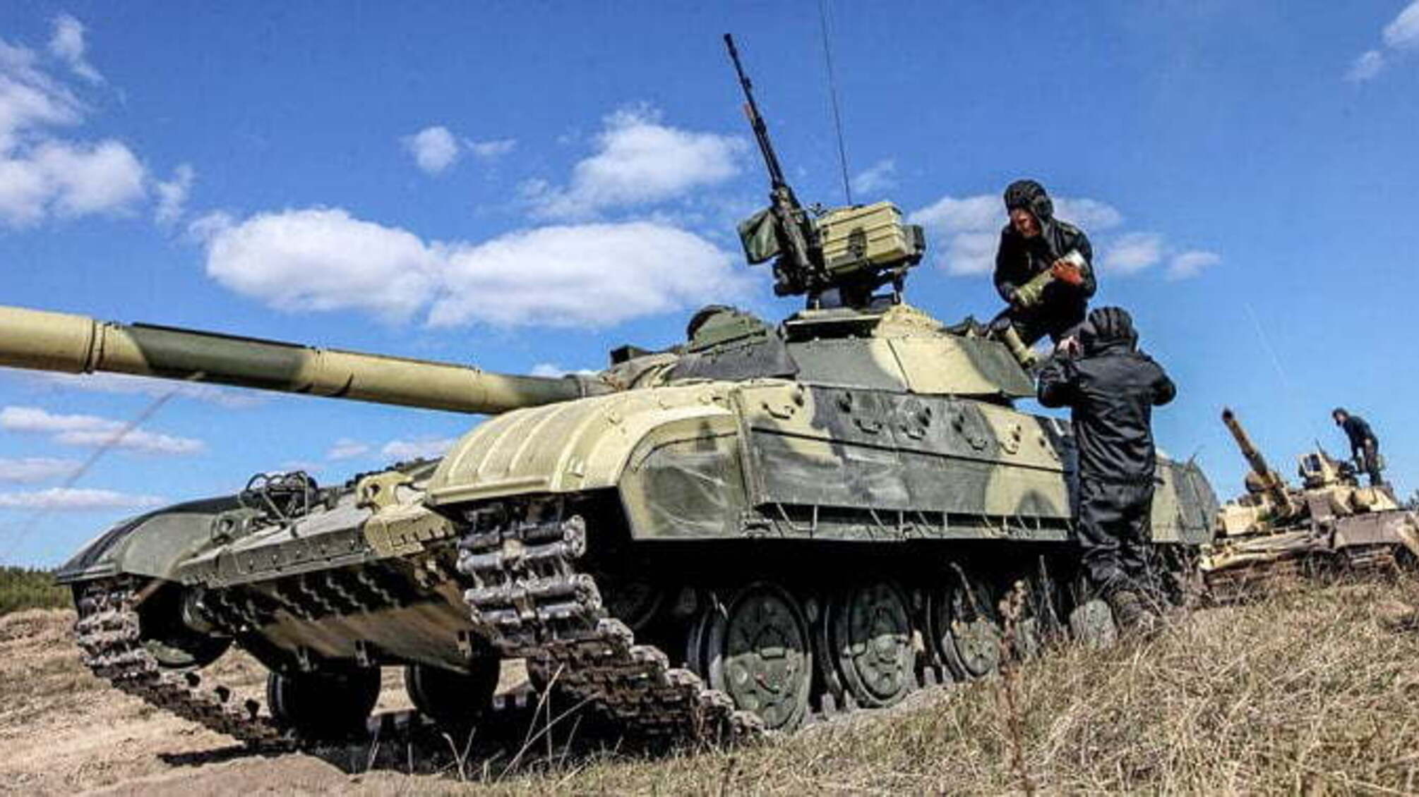 В 'Укроборонпромі' показали модернізовані танки для змагань НАТО