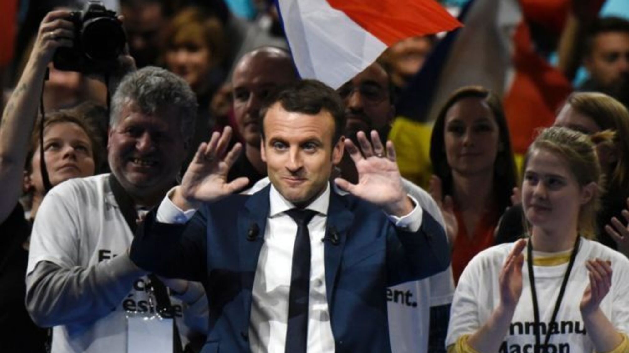 У Франції новим лідером можна вважати Макрона – екзит-поли