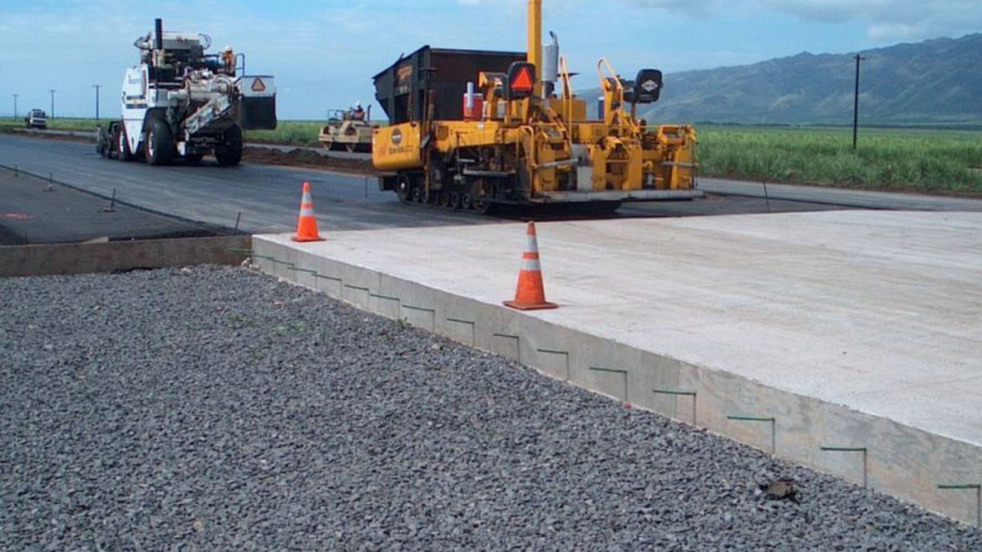 У трьох областях України побудують бетонні дороги