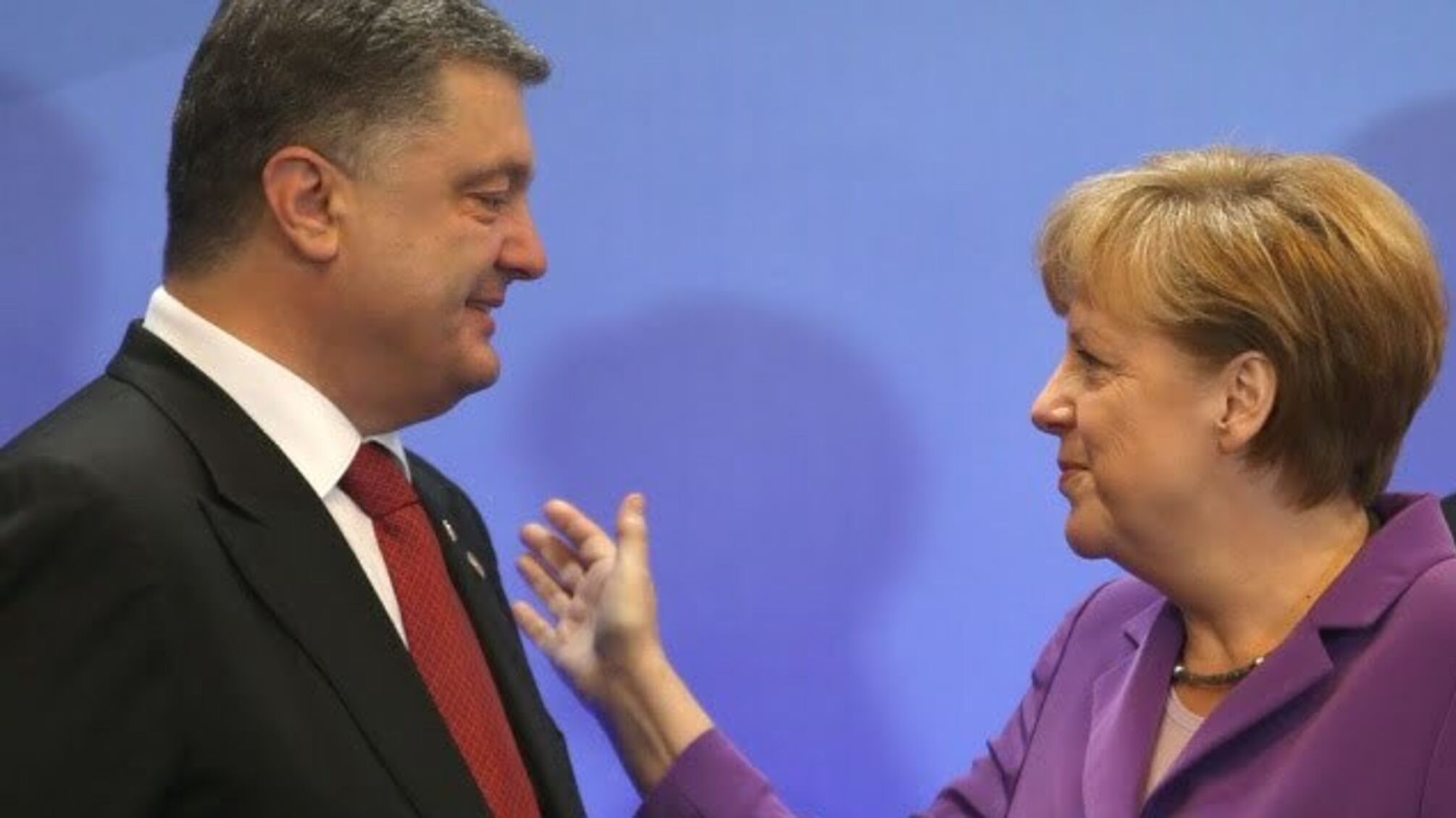 Завтра Порошенка в Берліні чекає 'важка розмова' з Меркель – ЗМІ