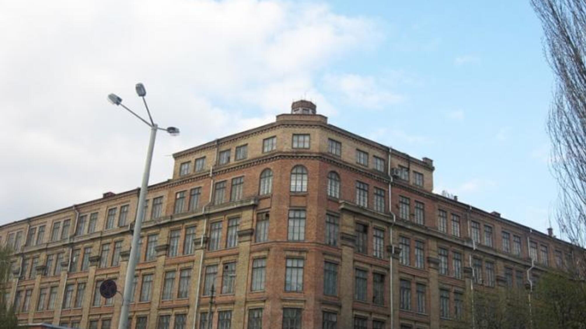 За даними 'СтопКору', серед присяжних у справі патрульного Олійника є фігуранти кримінальних справ