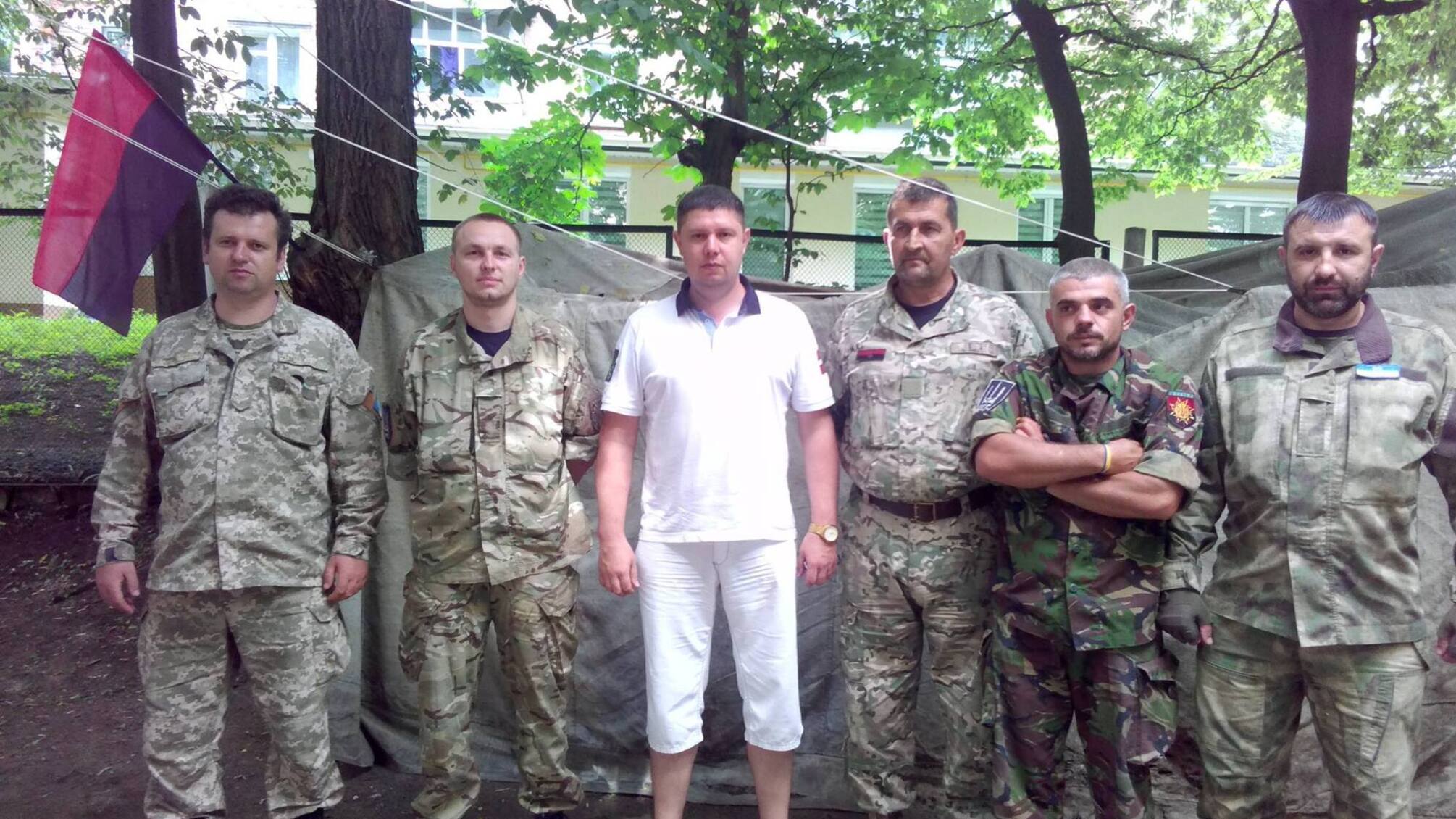 У Хмельницькому 'СтопКор' вийшов на підтримку учасників АТО, яких позбавили права на землю