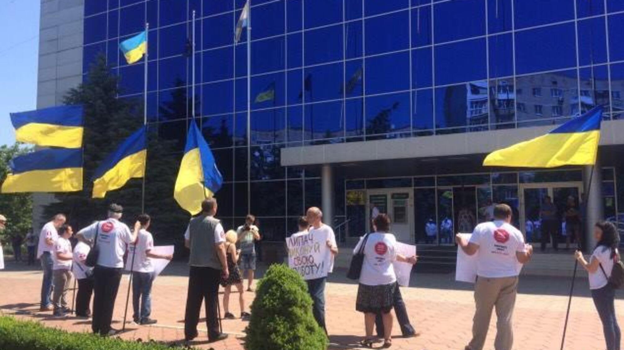 'СтопКор' зловив на прогулах чиновницю-корупціонерку з Чорноморська Олену Липач