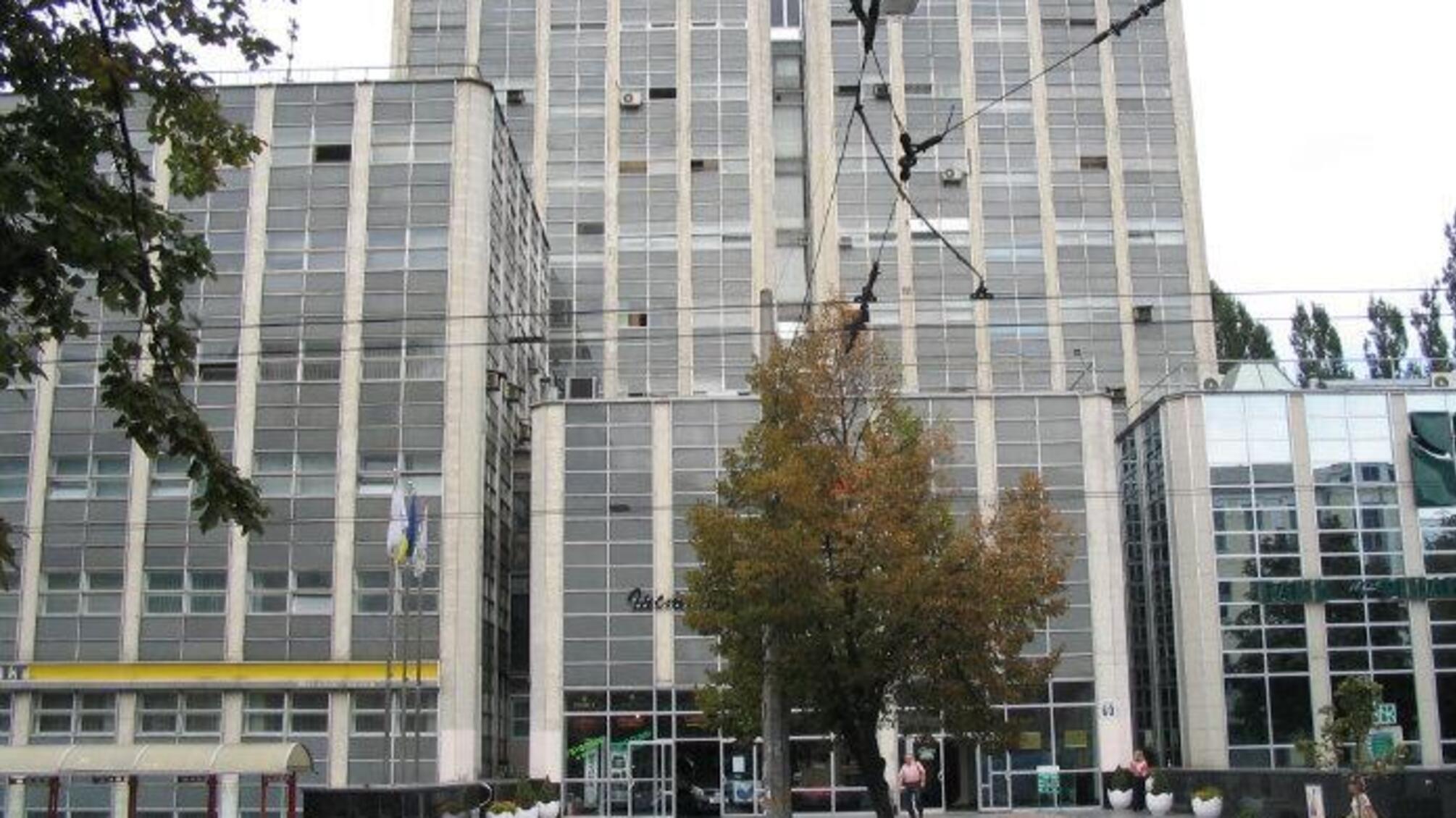 За даними 'СтопКору', невідомі особи не пускають в Інститут транспорту нафти легітимних керівників