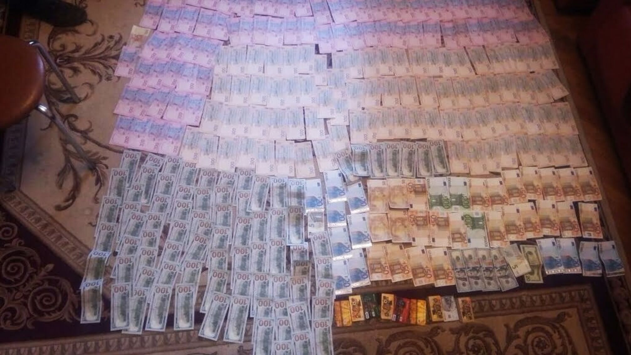 СБУ затримала в Києві бізнесмена з окупованого Луганська, який витрачав на допомогу терористам шалені гроші, – оперативні кадри