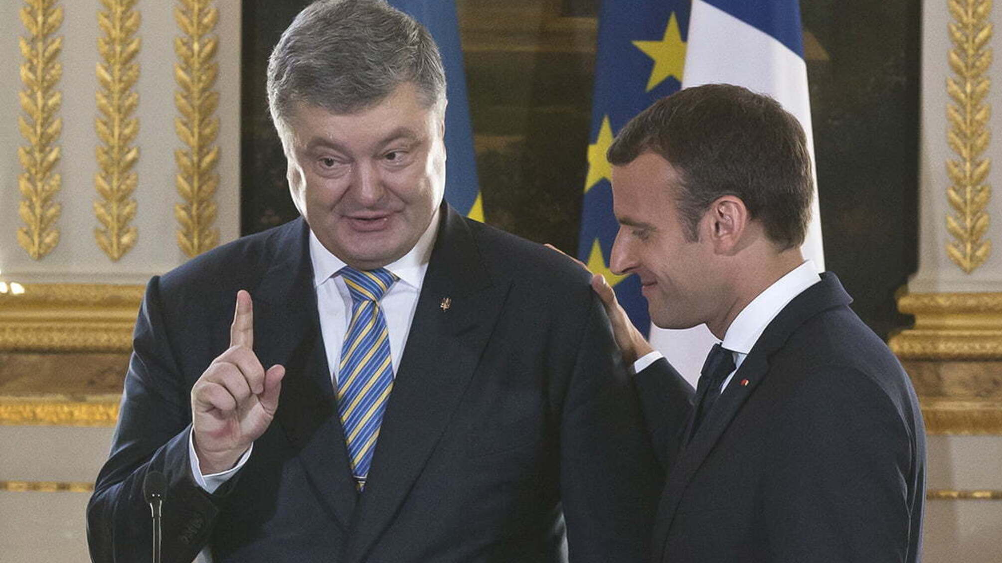 Порошенко і Макрон поділилися подробицями переговорів