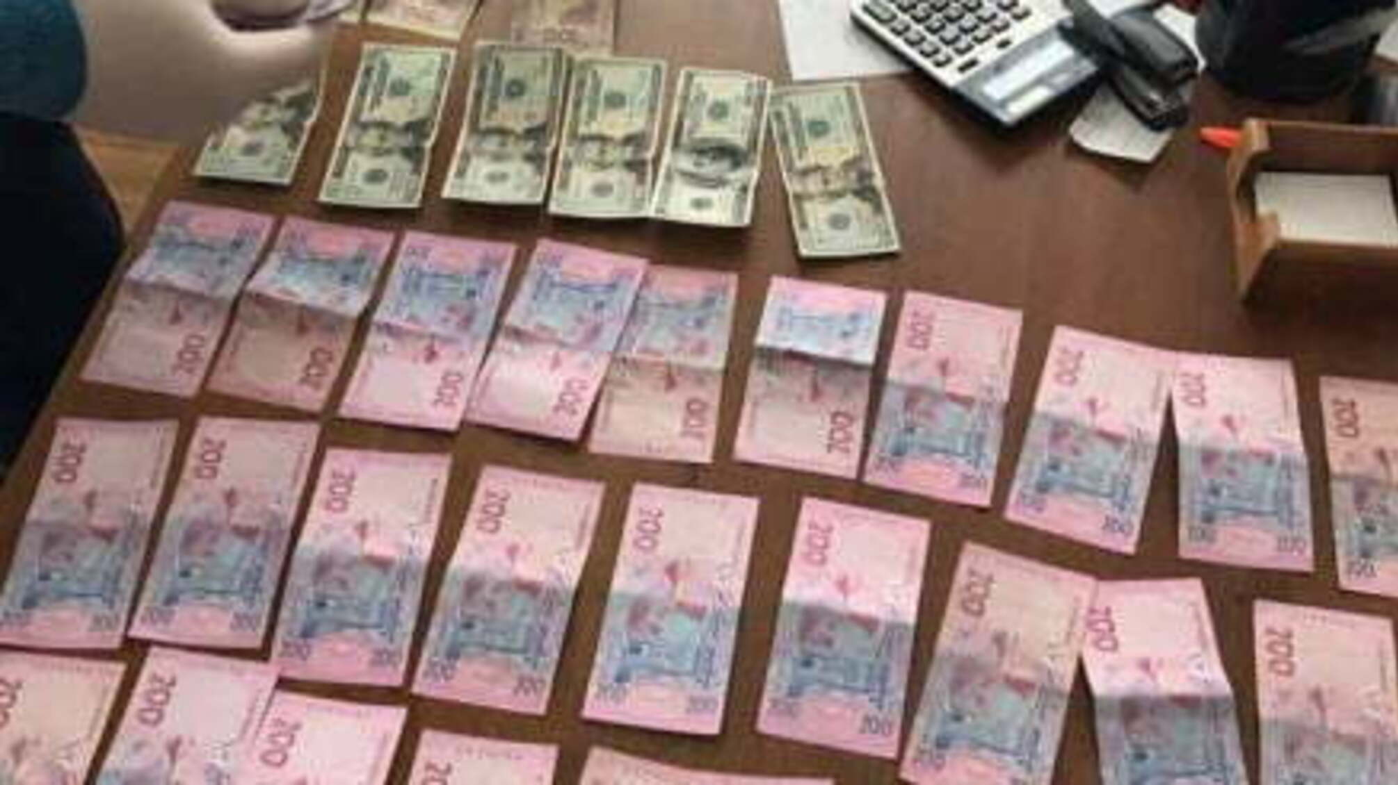 На Херсонщині голова сільради вимагала 20 тис. грн хабара за земельну ділянку
