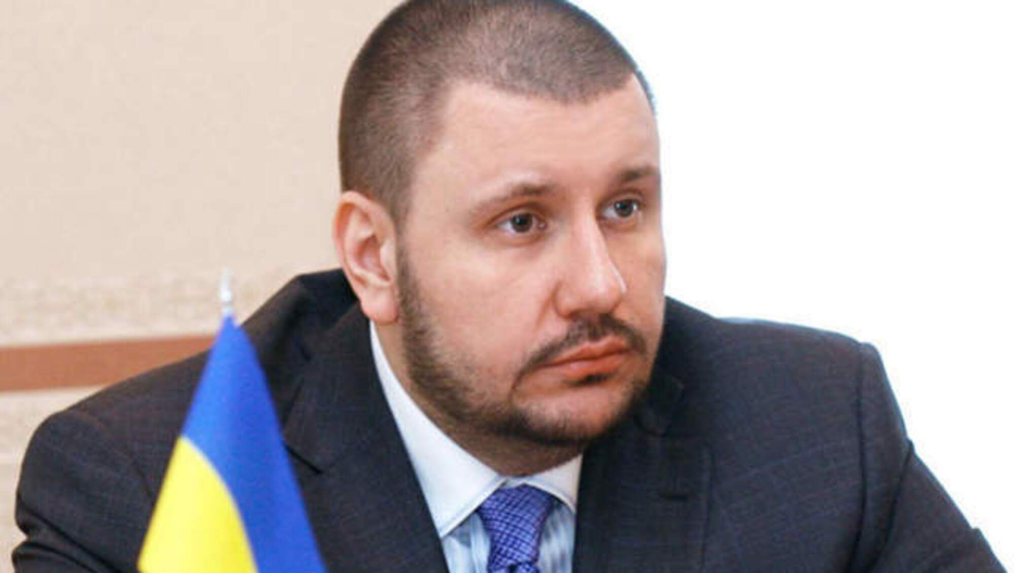 Податківець на мільярди: журналісти віднайшли унікальні деталі діяльності одіозного екс-міністра Клименка