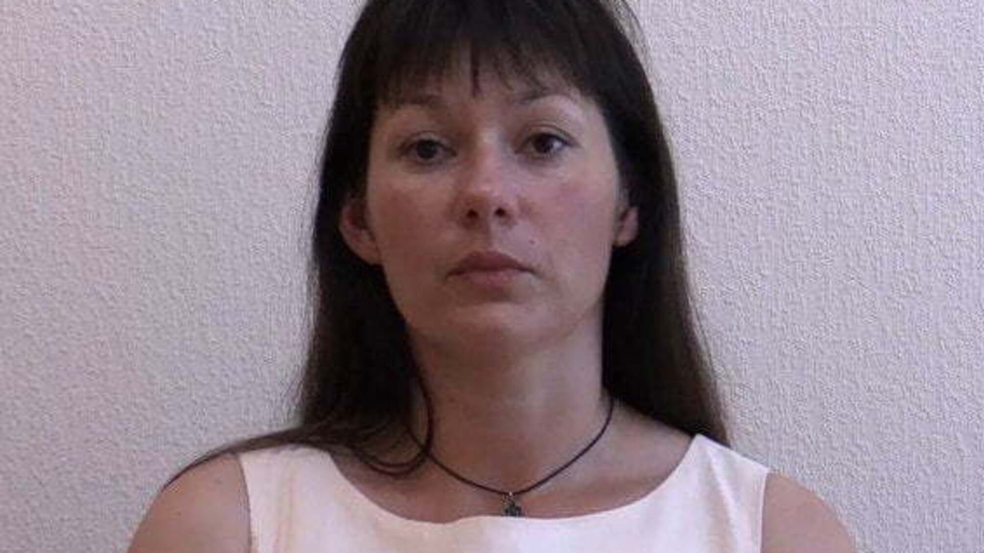 Екс-слідчий з особливо важливих справ, підполковник Національної поліції втекла з України до терористів 'ЛНР' – кадри