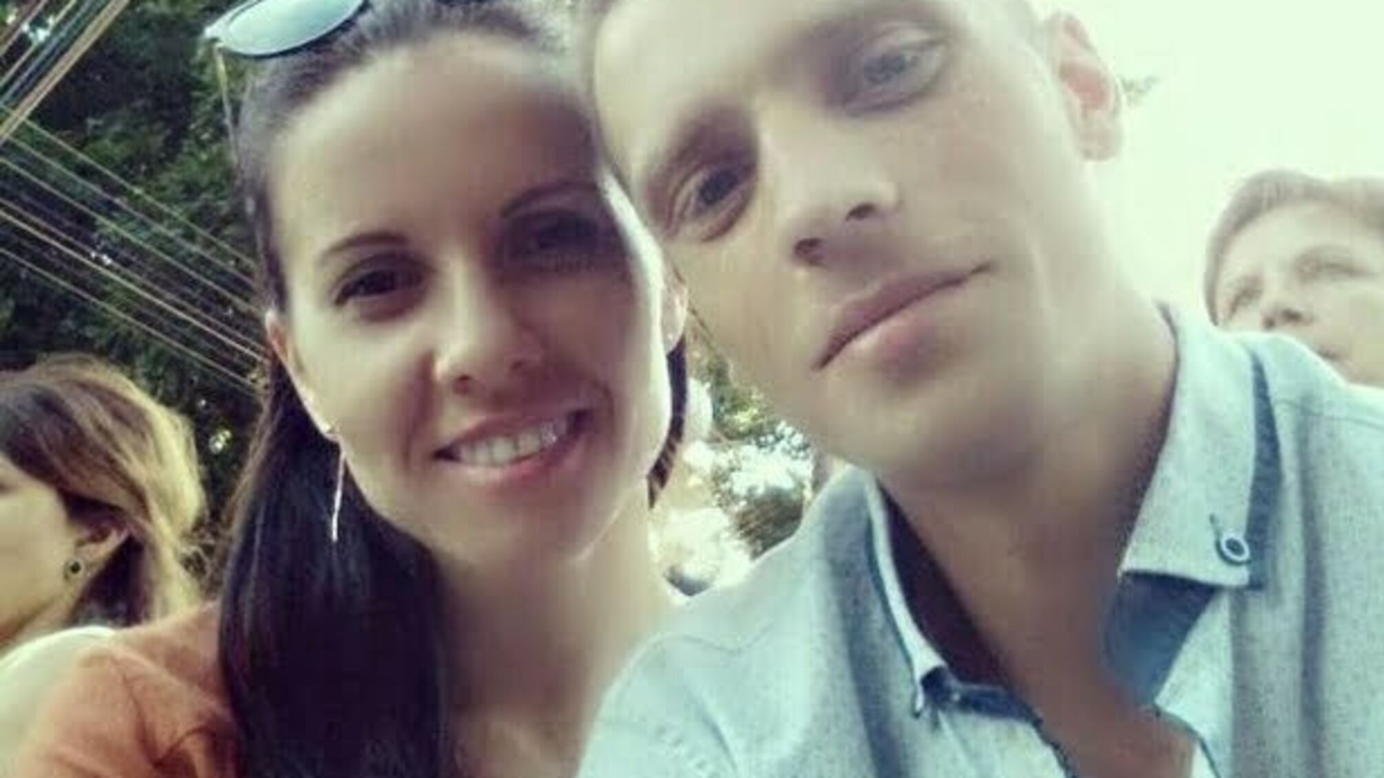 Моторошна драма в Києві: опубліковані фото загиблої від 40 ножових ударів медсестри і її пораненого чоловіка-військового