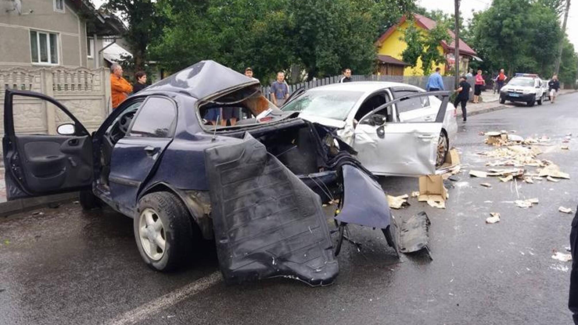 Трагічне ДТП біля Івано-Франківська за участю українського футболіста і місцевого депутата – кадри